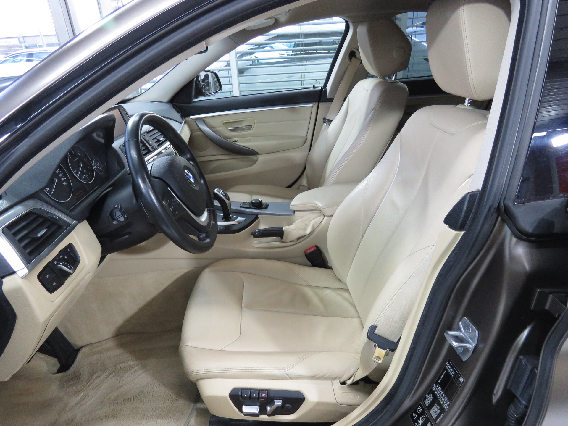 BMW 420d Gran Coupé xDrive Luxury Line Steptronic (Automat)-image-7