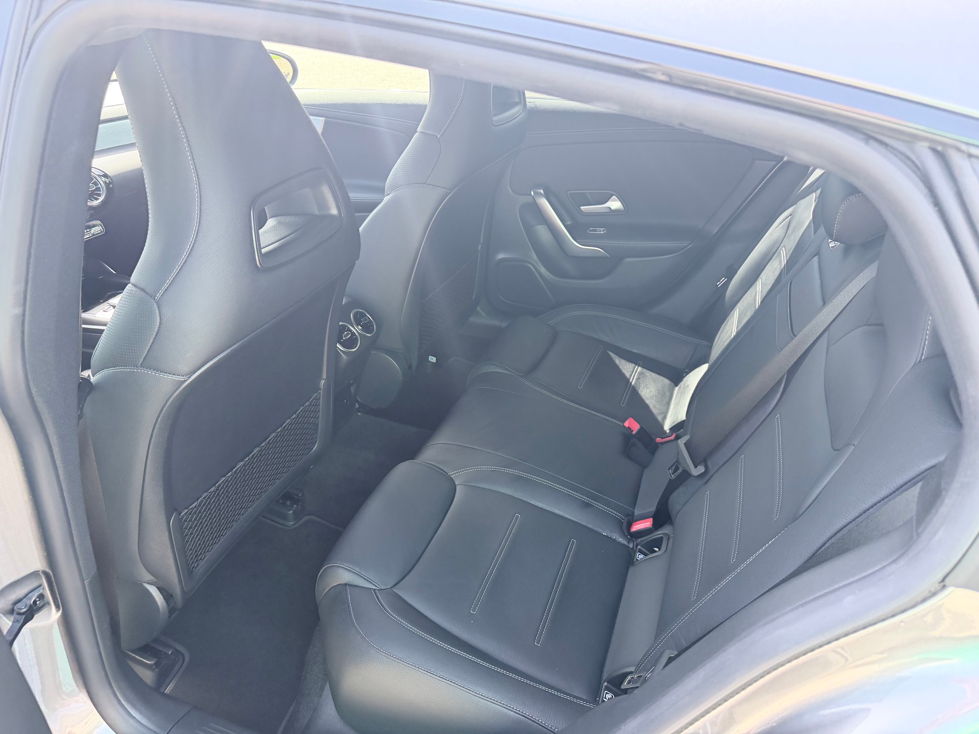 MERCEDES-BENZ CLA 35 AMG 4Matic 7G-DCT Shooting Brake-image-8