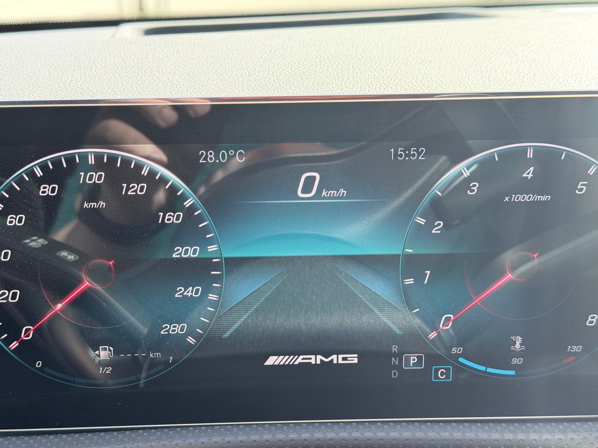 MERCEDES-BENZ CLA 35 AMG 4Matic 7G-DCT Shooting Brake-image-14
