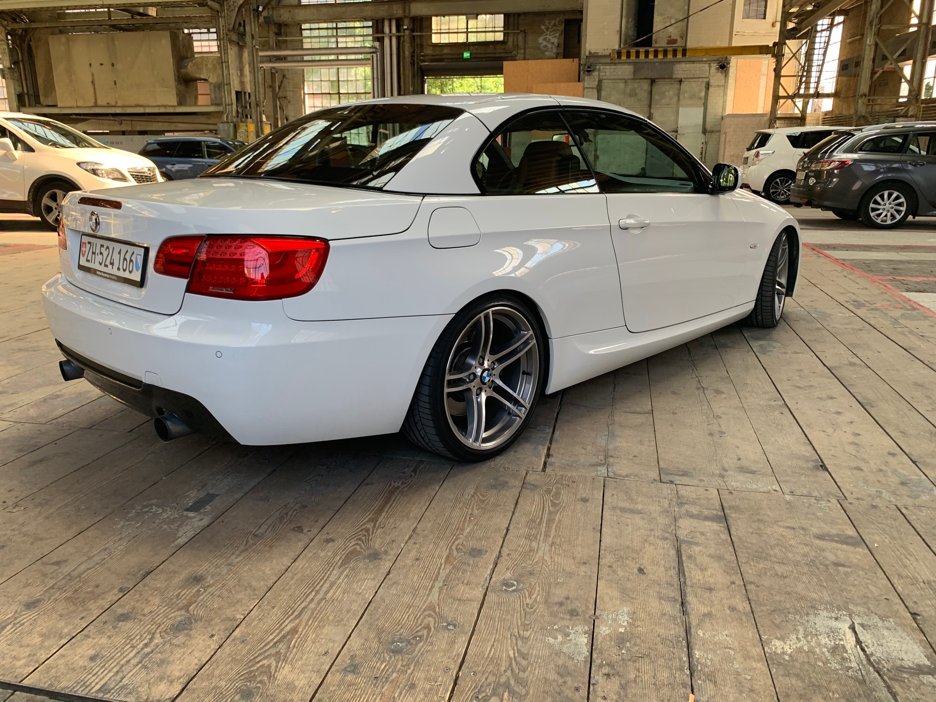BMW 335i Cabriolet DSG-image-4