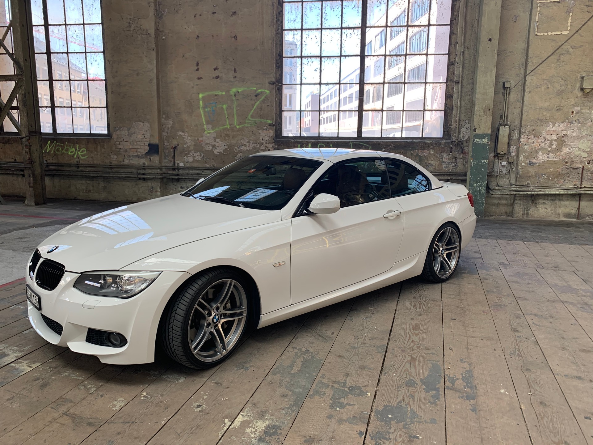BMW 335i Cabriolet DSG-image-3