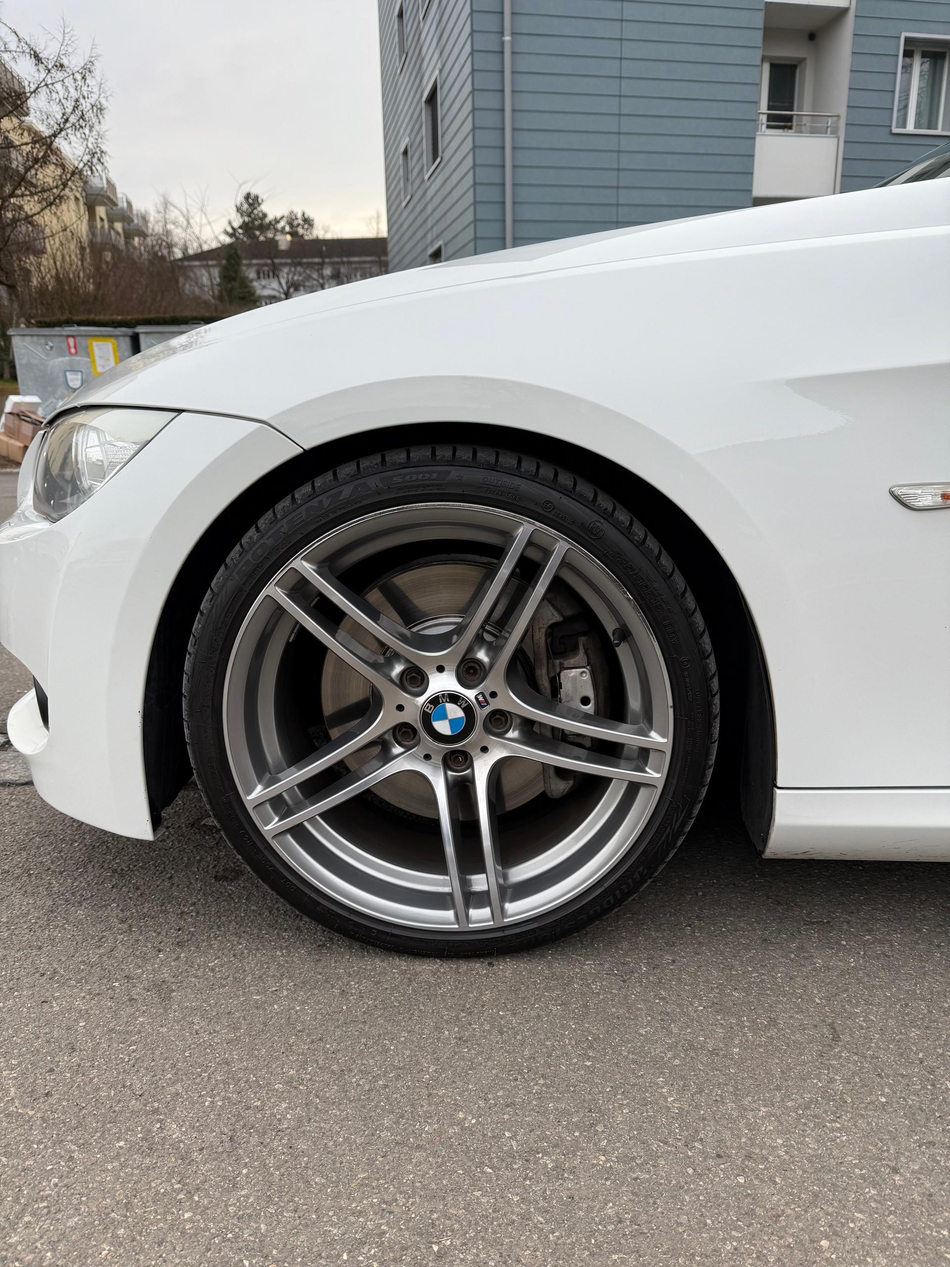 BMW 335i Cabriolet DSG-image-8