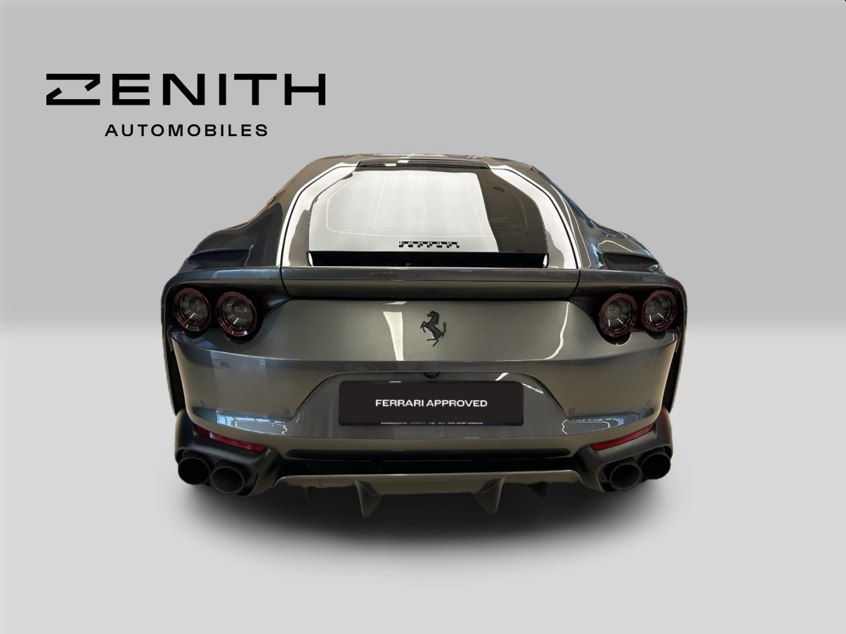 FERRARI 812 Superfast-image-5