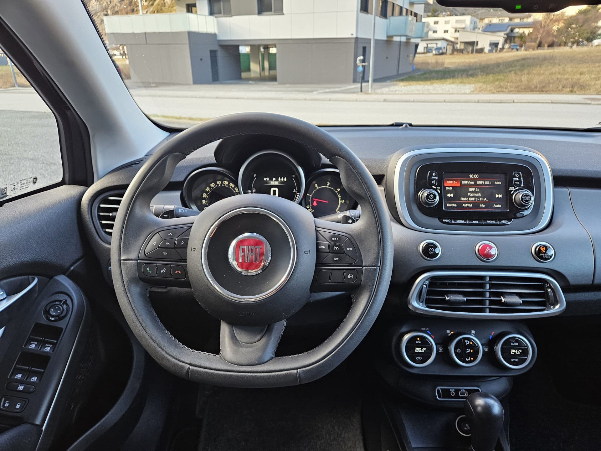 FIAT 500X 2.0 MJ Cross 4x4 Automatic-image-9