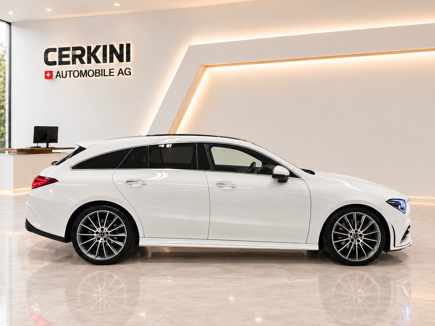 MERCEDES-BENZ CLA Shooting Brake 200 AMG Line 7G-DCT-image-5