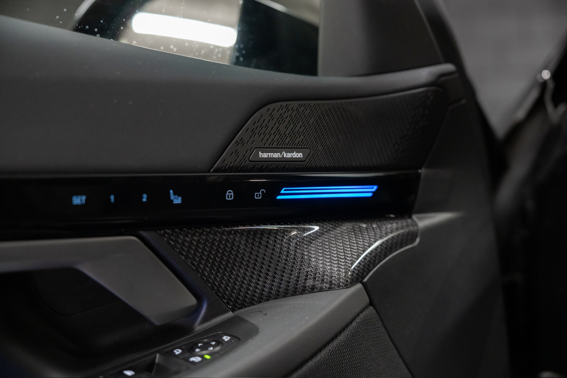 BMW 540d xDrive 48V Touring M Sport Pro Steptronic-image-13