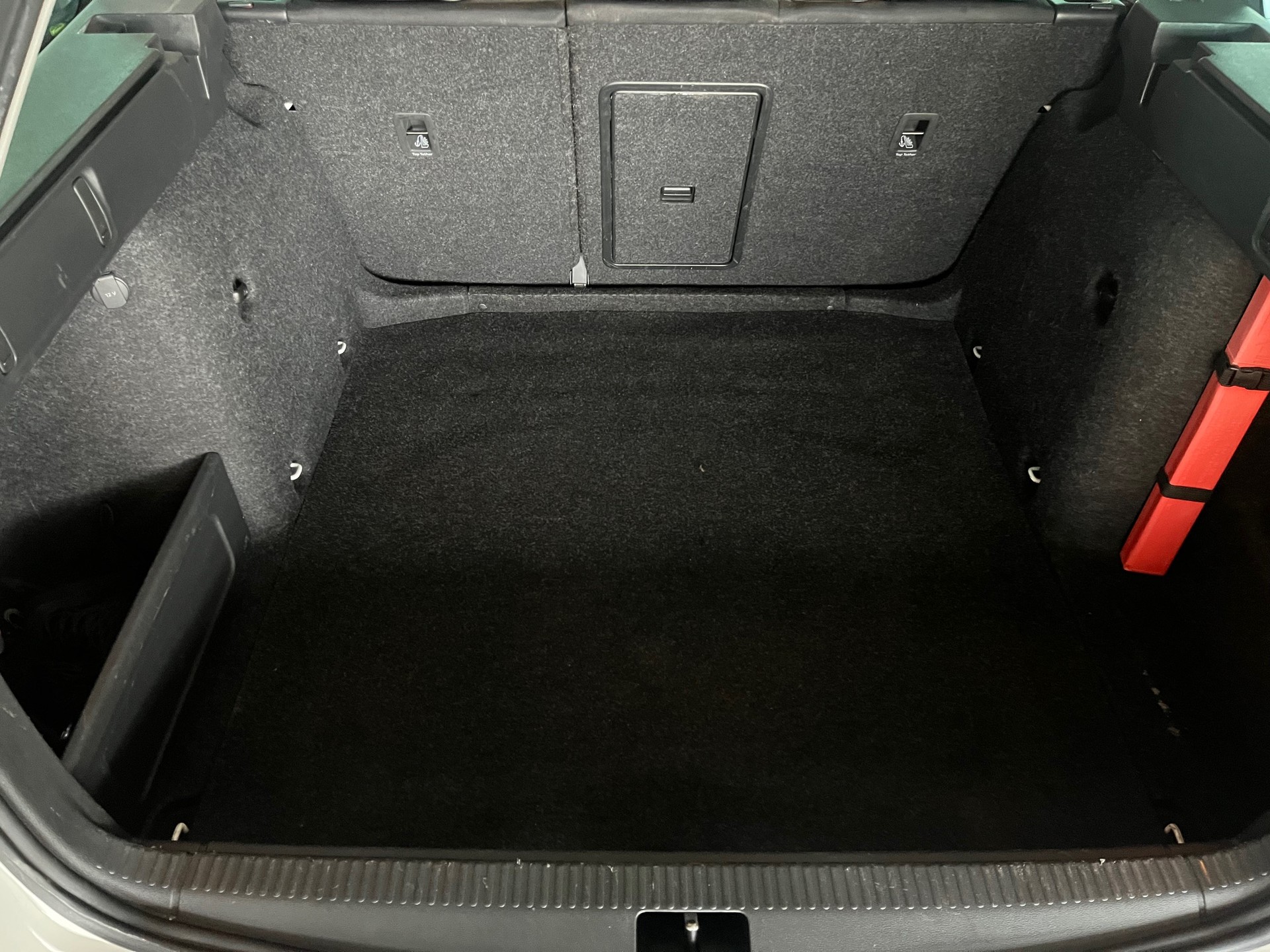 SKODA Octavia Combi 1.4 TSI Ambition DSG-image-11