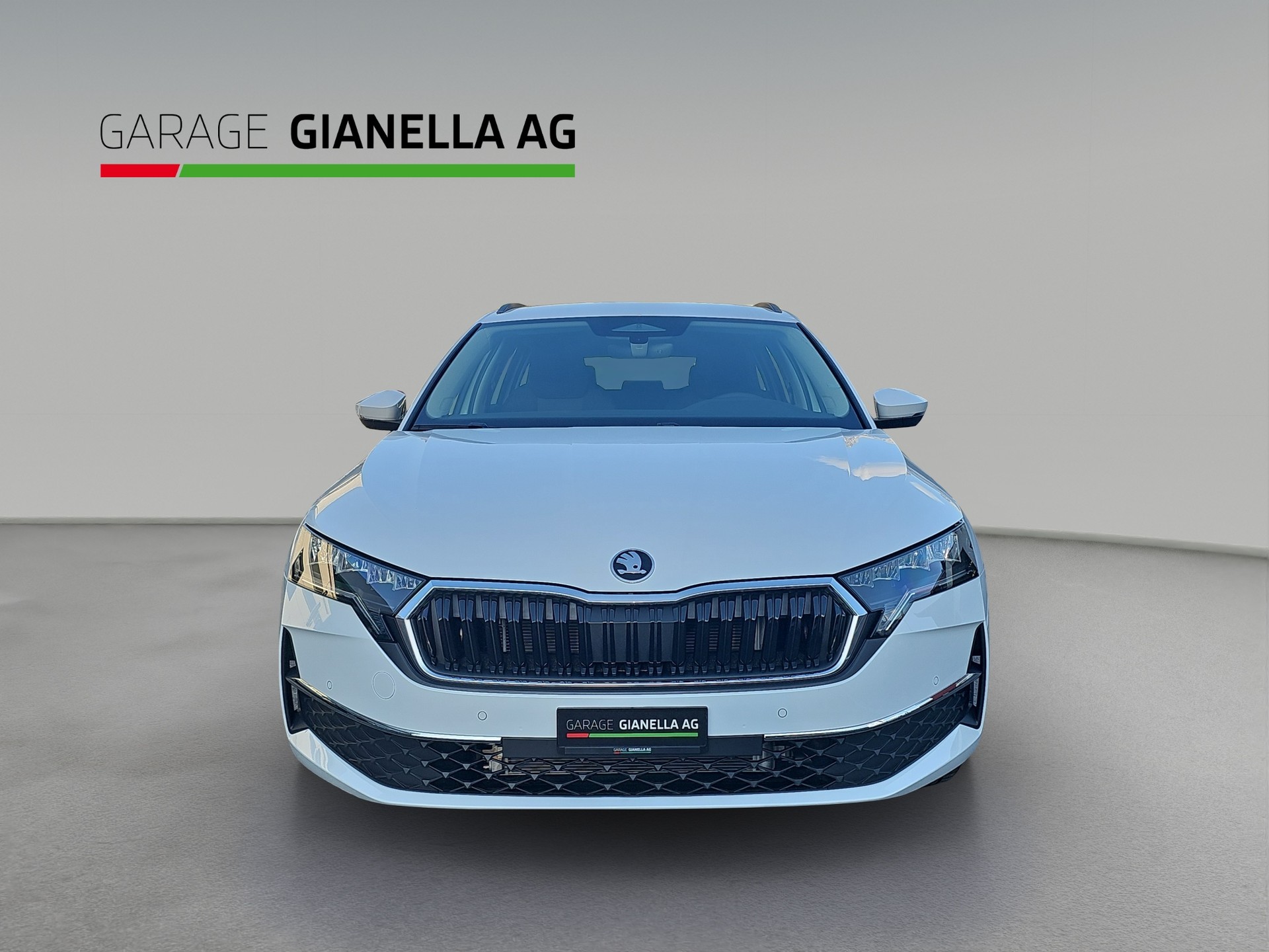 SKODA Octavia Combi 2.0 TDI DSG Selection-image-3