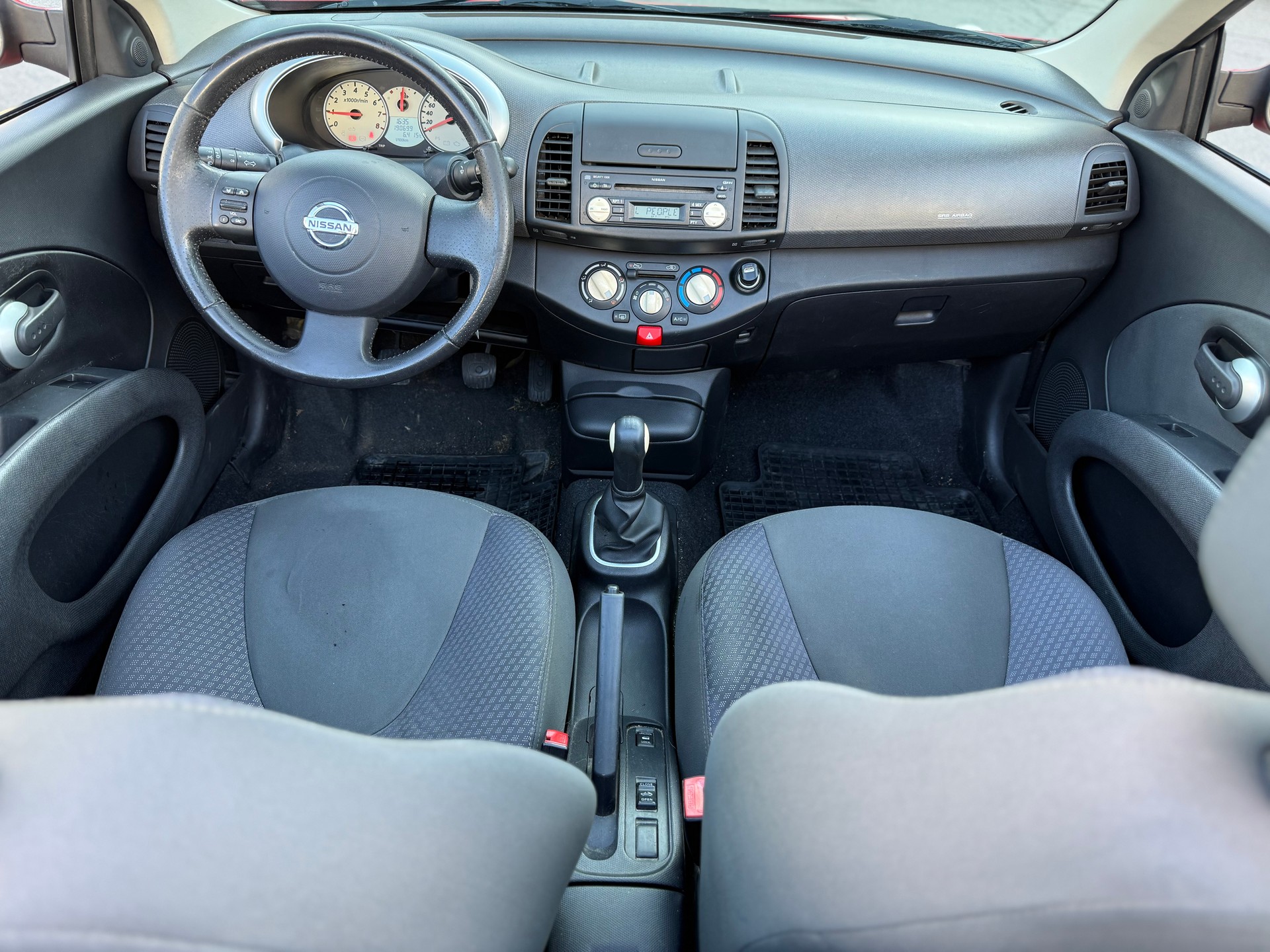 NISSAN Micra C+C 1.4 acenta-image-9