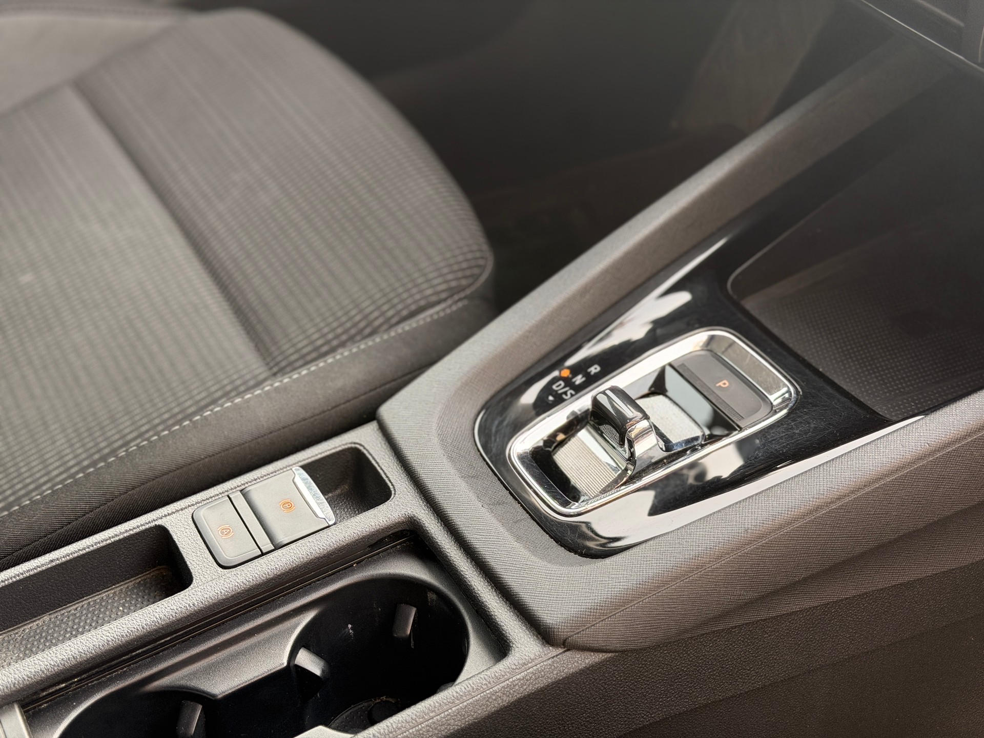 SKODA Octavia Combi 2.0 TDI DSG Ambition-image-26