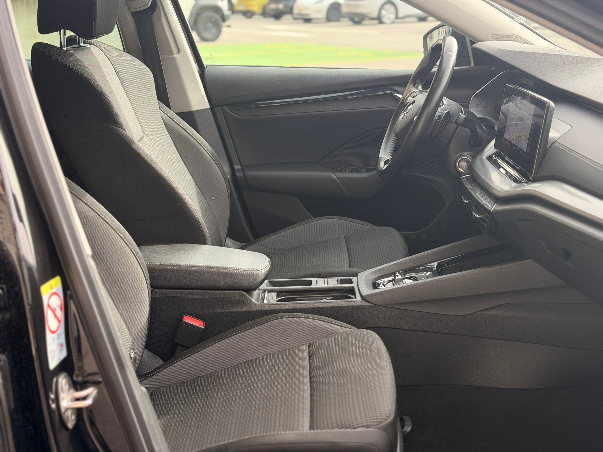 SKODA Octavia Combi 2.0 TDI DSG Ambition-image-24