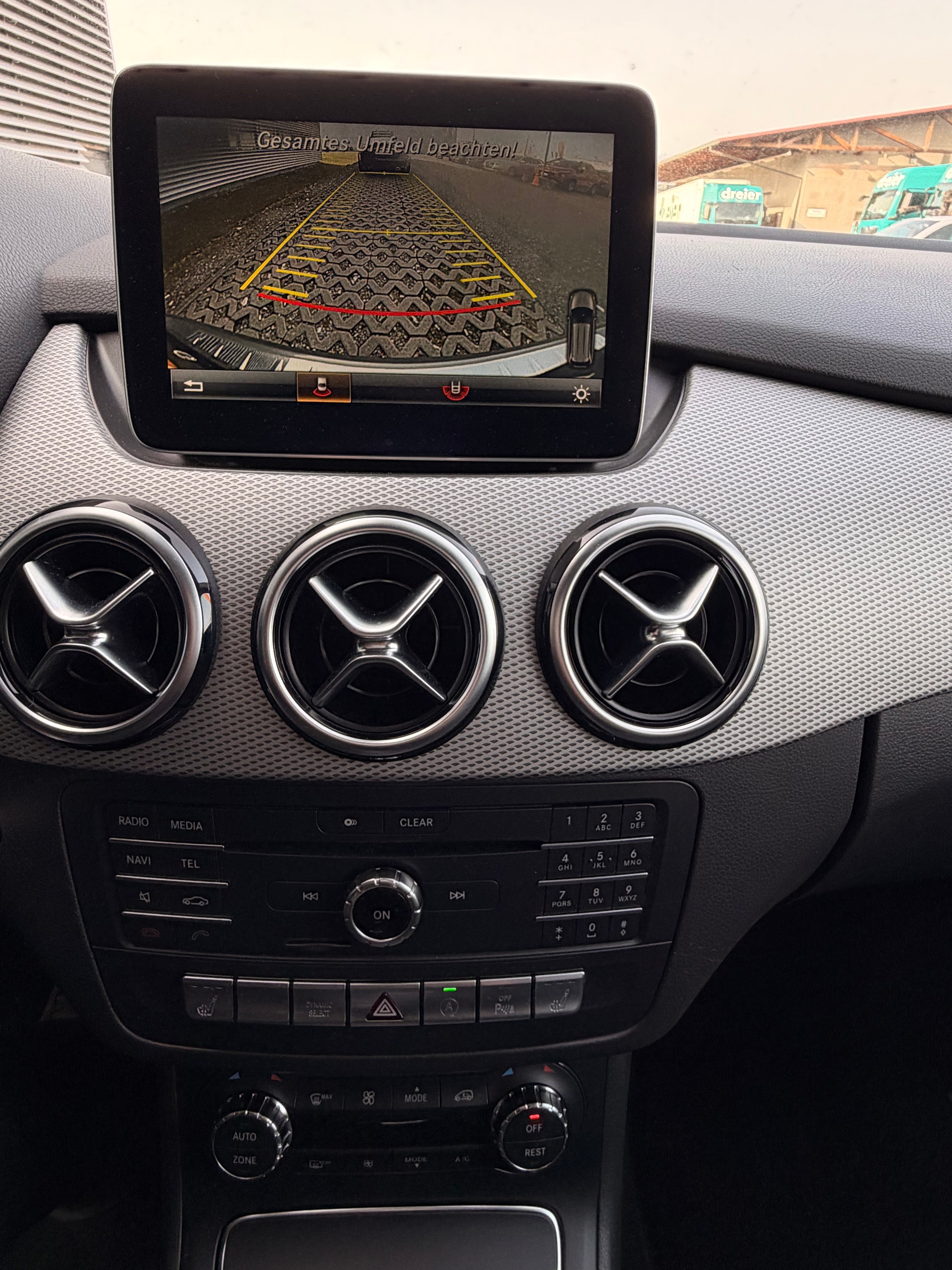 MERCEDES-BENZ B 200 CDI AMG Line 4Matic 7G-DCT-image-6