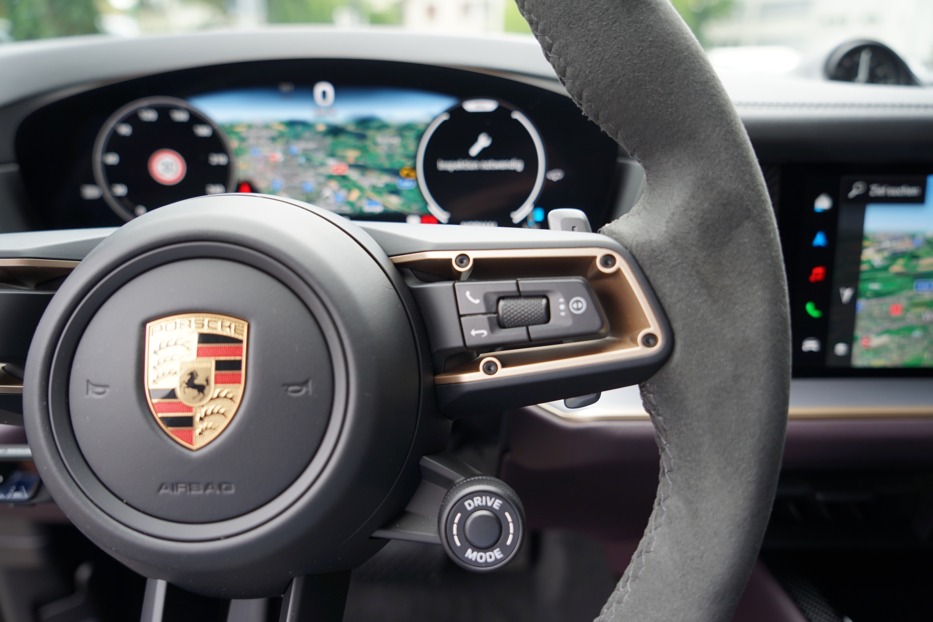 PORSCHE Cayenne Coupé 3.0 V6-image-8