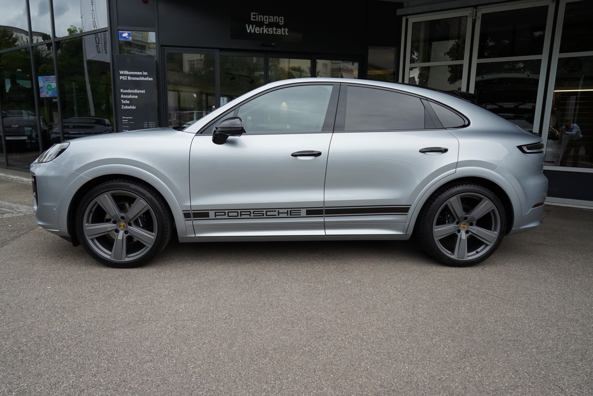 PORSCHE Cayenne Coupé 3.0 V6-image-1