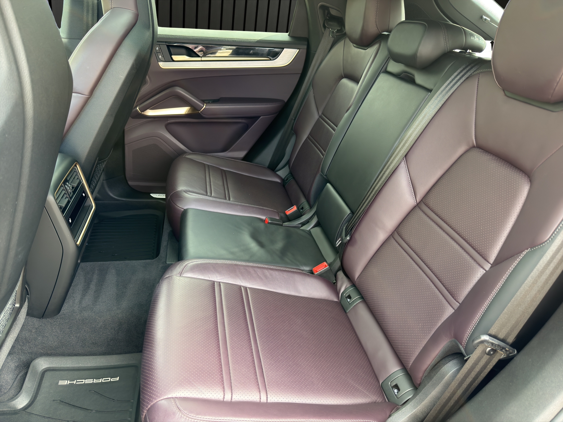 PORSCHE Cayenne Coupé 3.0 V6-image-13