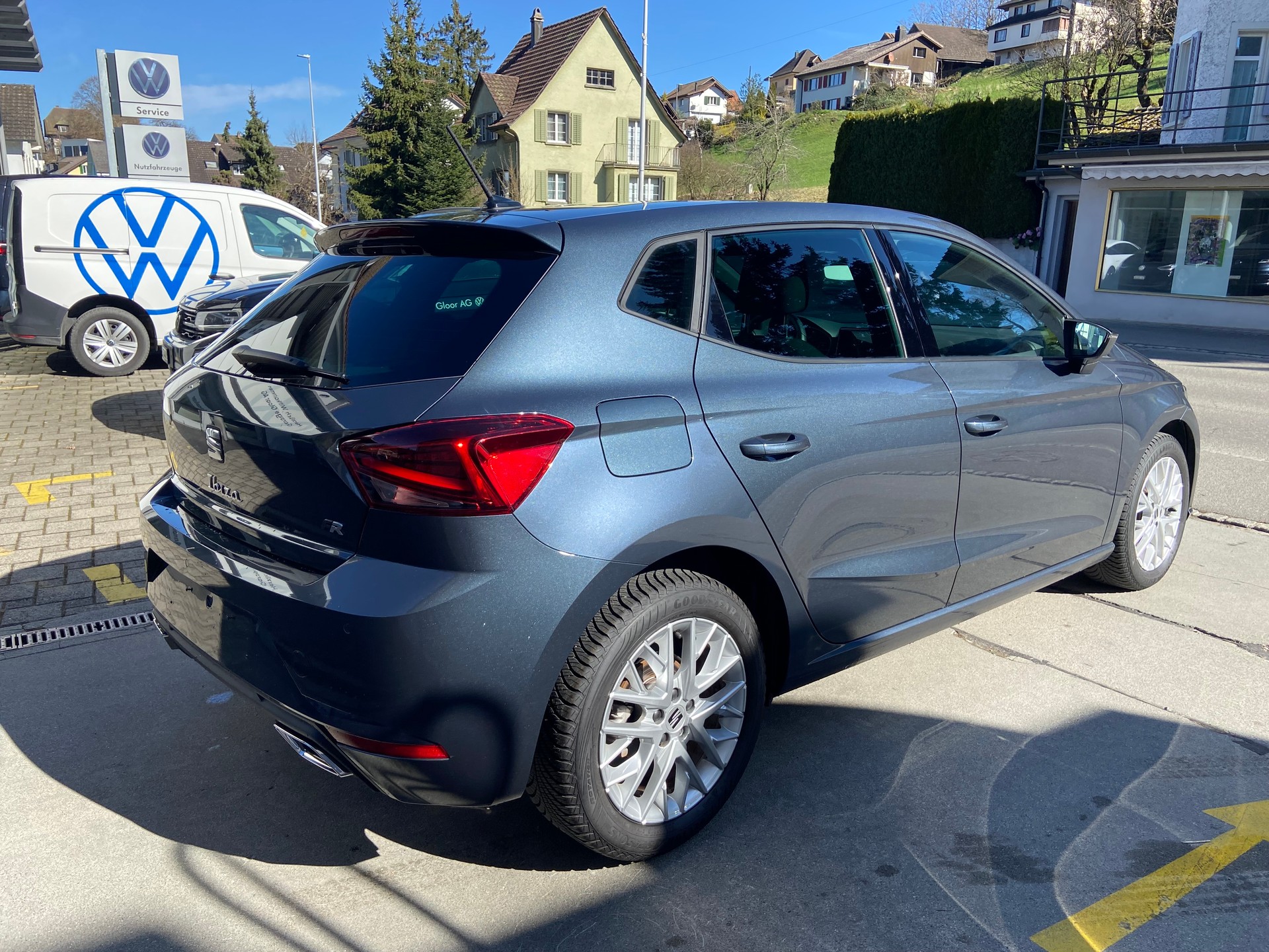 SEAT Ibiza 1.0 EcoTSI FR DSG-image-2