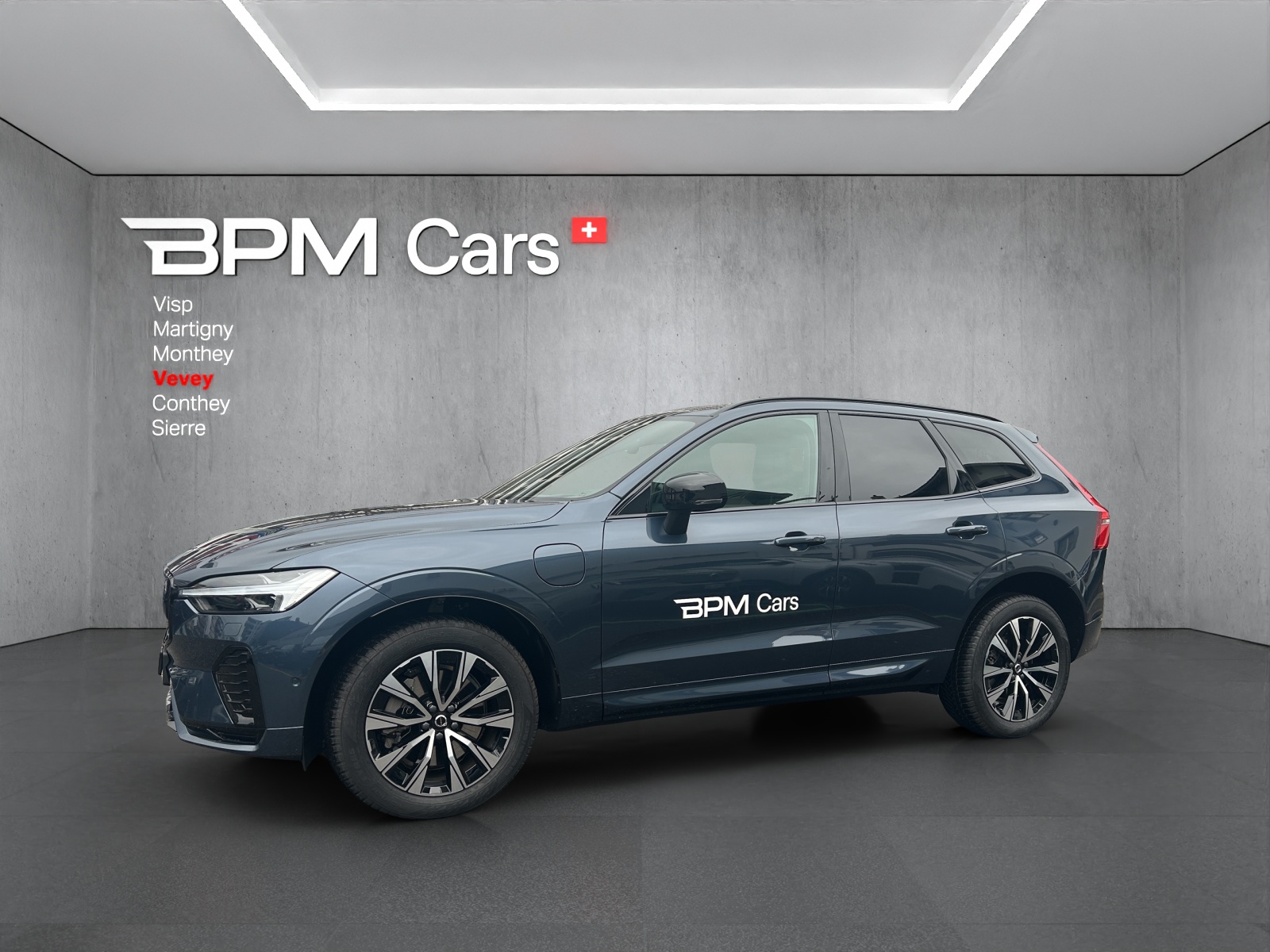 Photo VOLVO XC60 XC60 T6 eAWD PluginHybrid Black Edition Geartronic