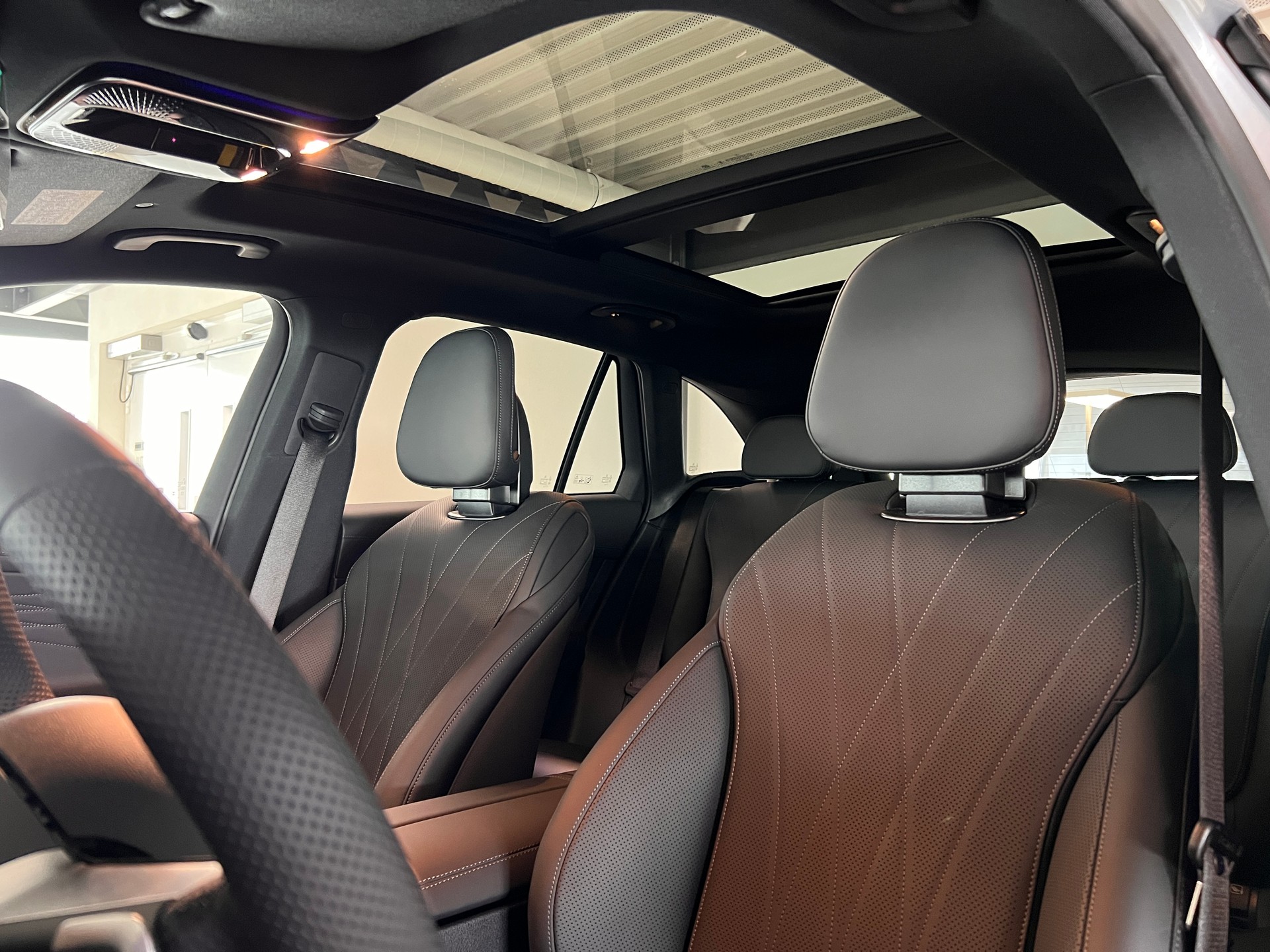 MERCEDES-BENZ GLC 400 e 4Matic EQ Star 9G-Tronic-image-12