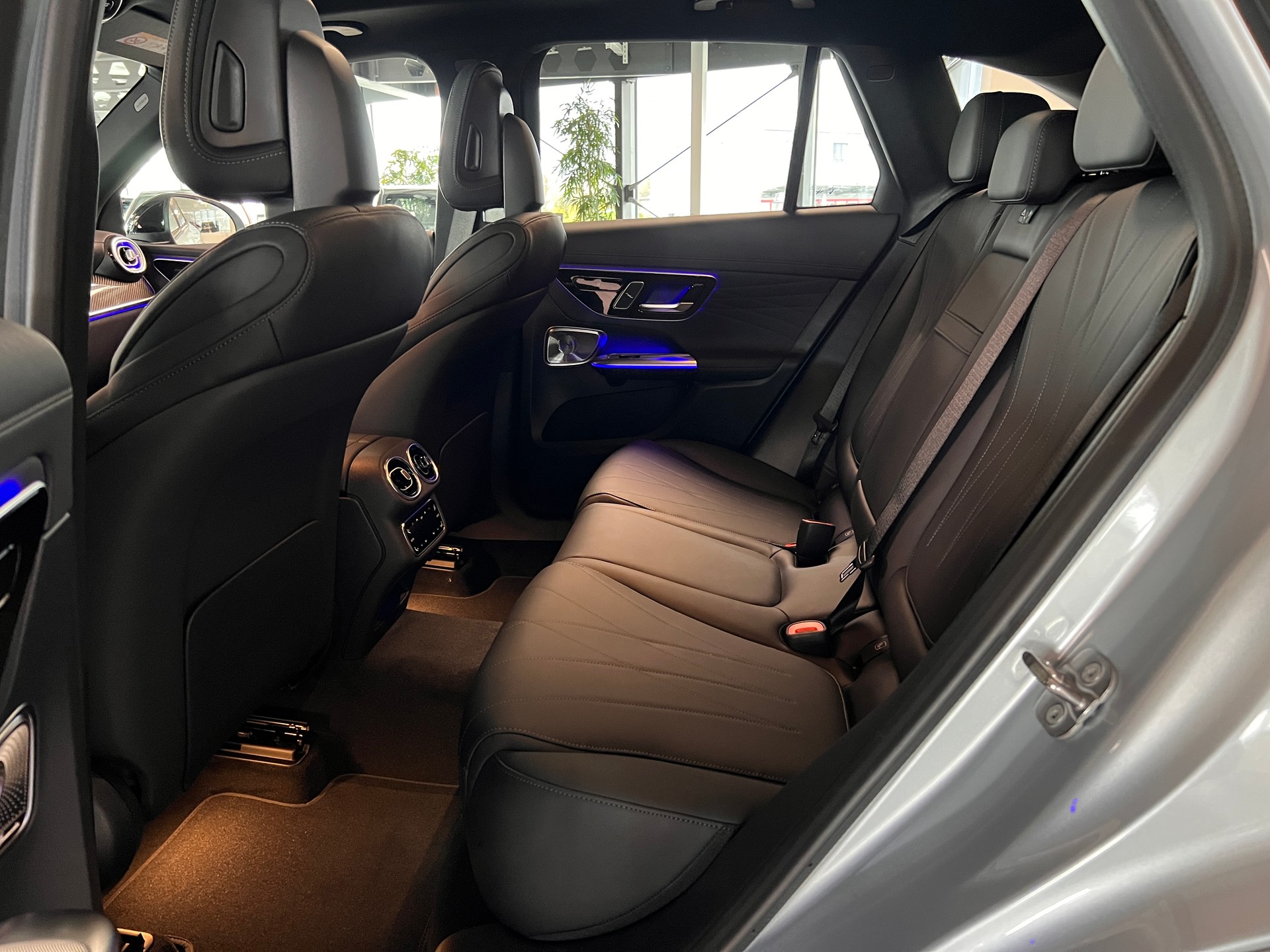 MERCEDES-BENZ GLC 400 e 4Matic EQ Star 9G-Tronic-image-8