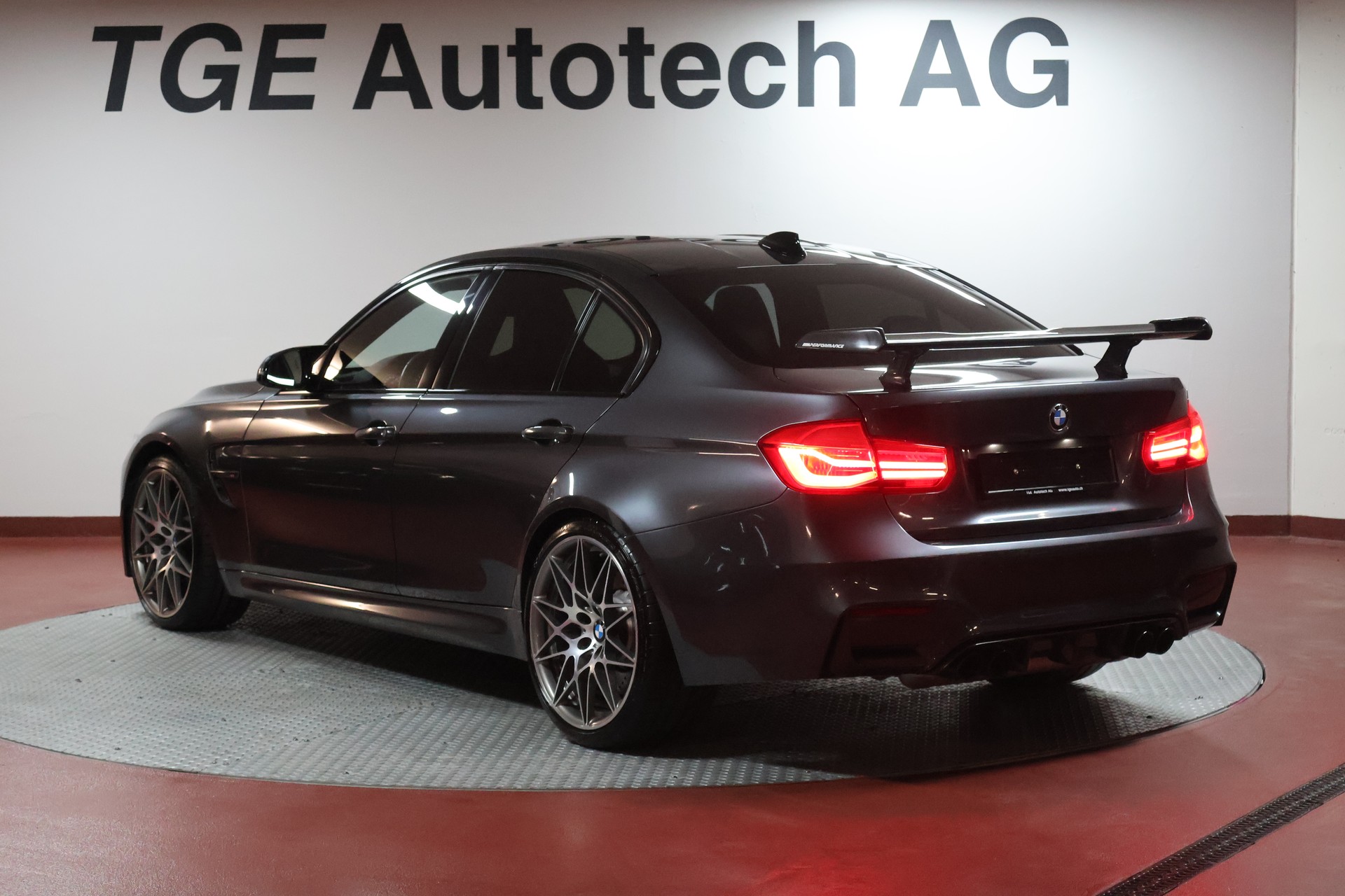 BMW M3 Competition-image-16