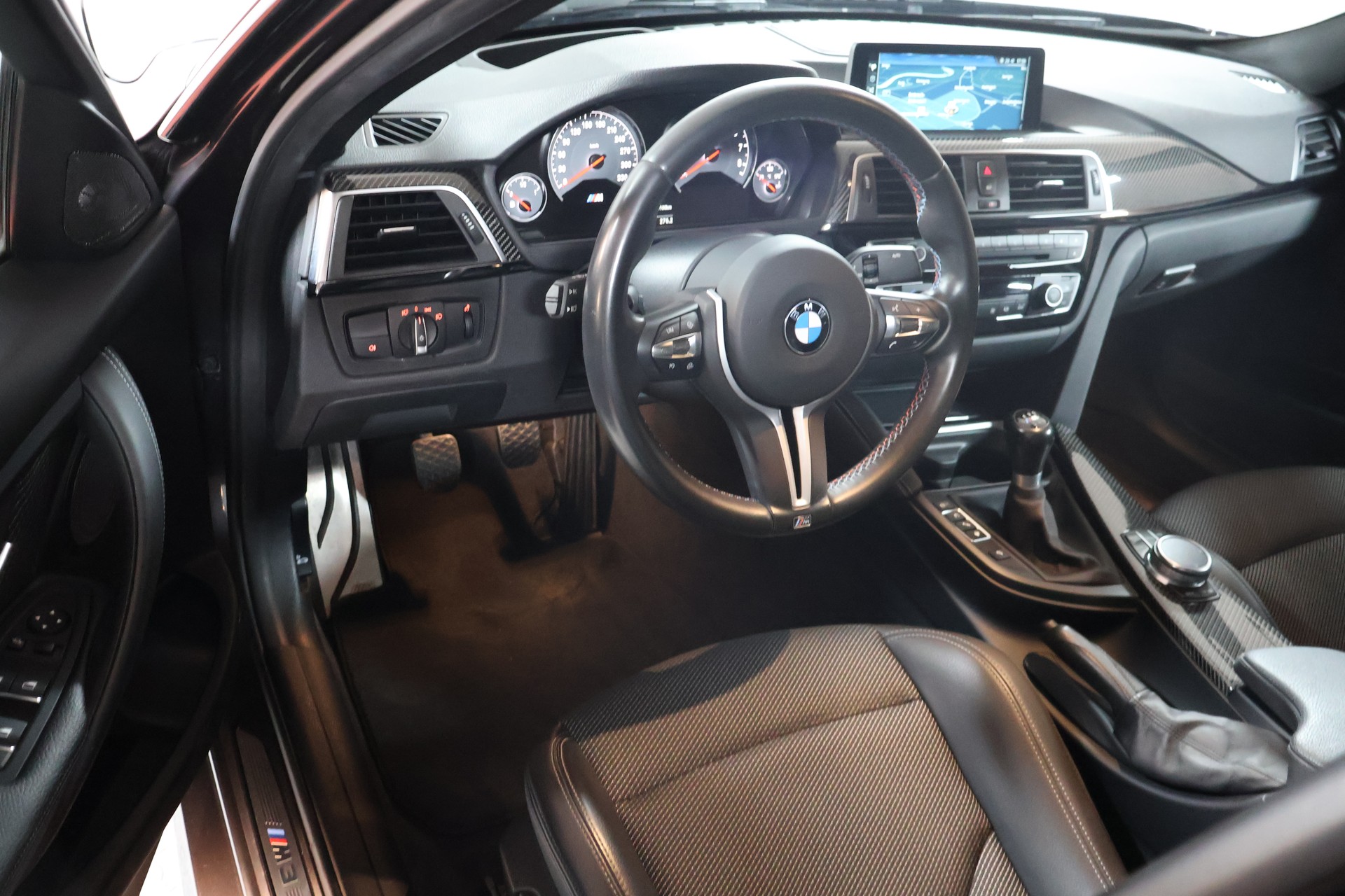 BMW M3 Competition-image-6