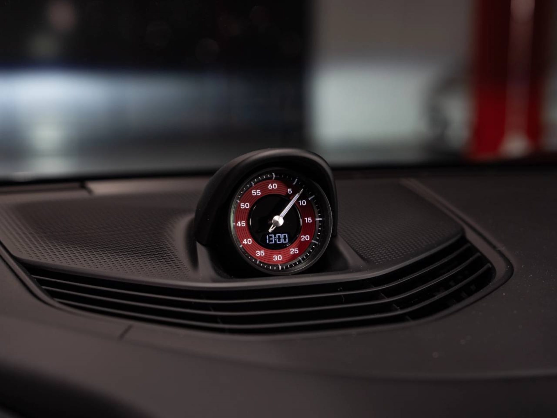 PORSCHE Taycan GTS Sport Turismo-image-10