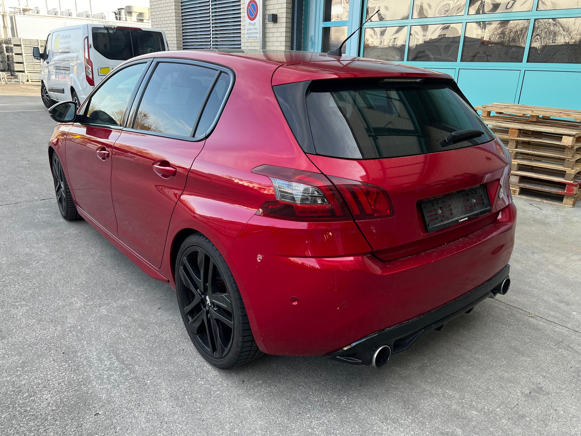 PEUGEOT 308 1.6 THP GTi-image-4