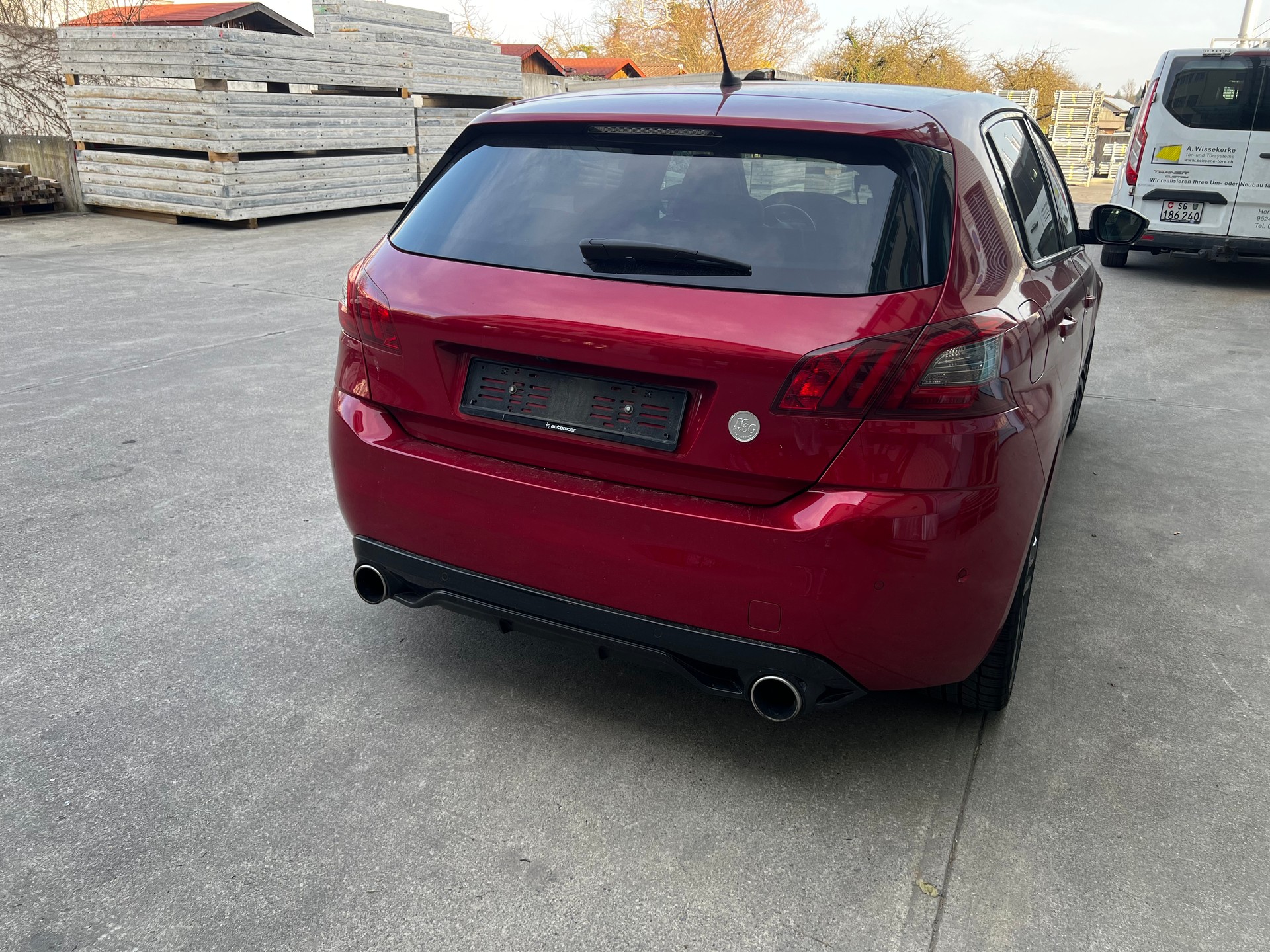 PEUGEOT 308 1.6 THP GTi-image-1