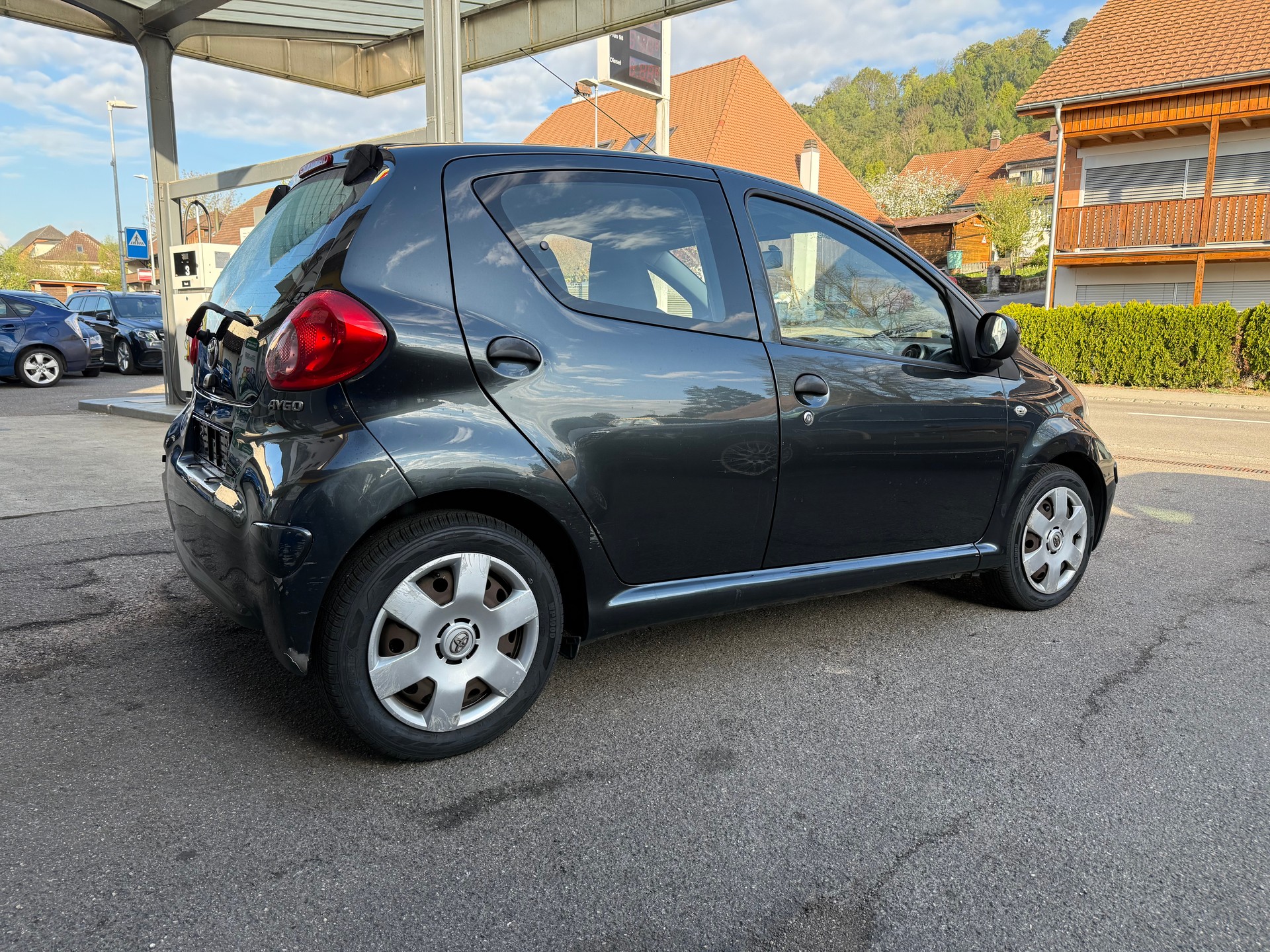 TOYOTA Aygo 1.0 Linea Luna-image-2