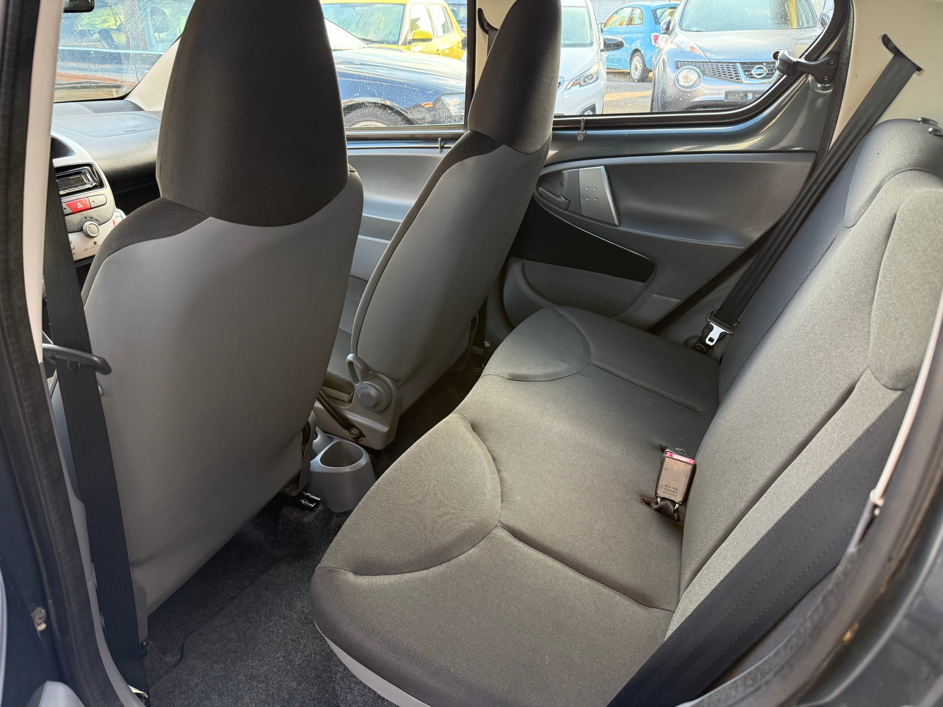 TOYOTA Aygo 1.0 Linea Luna-image-9