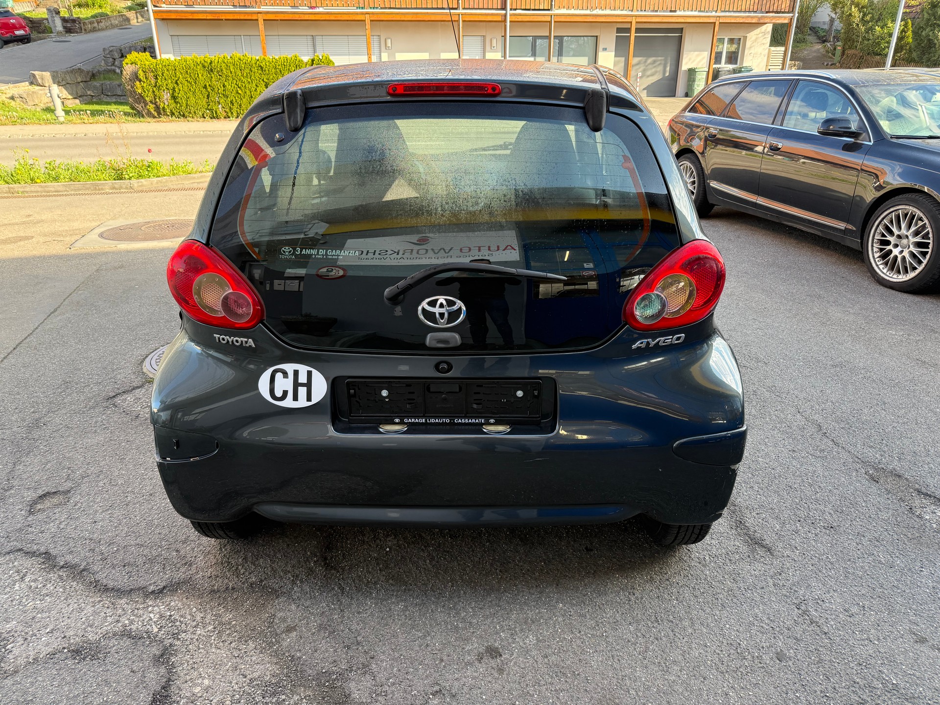 TOYOTA Aygo 1.0 Linea Luna-image-3