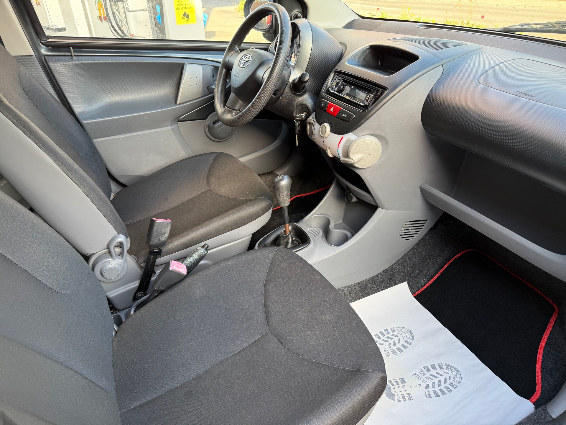 TOYOTA Aygo 1.0 Linea Luna-image-10