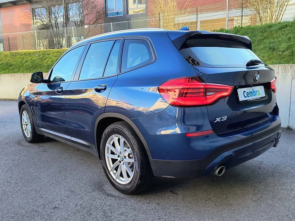 BMW X3 xDrive 20i Steptronic-image-4