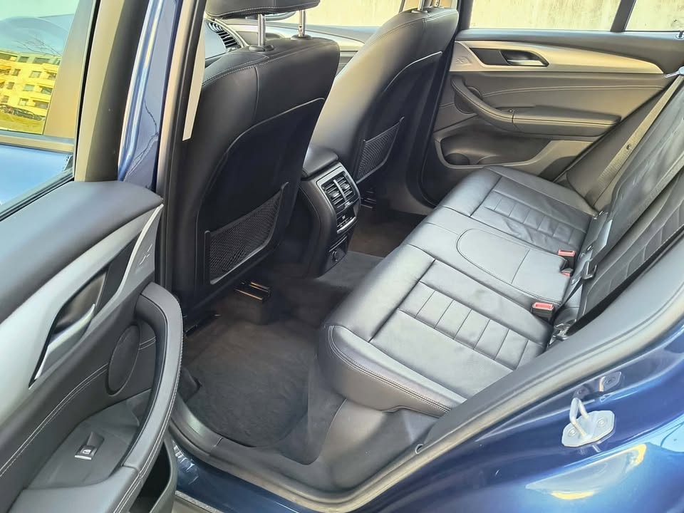 BMW X3 xDrive 20i Steptronic-image-9