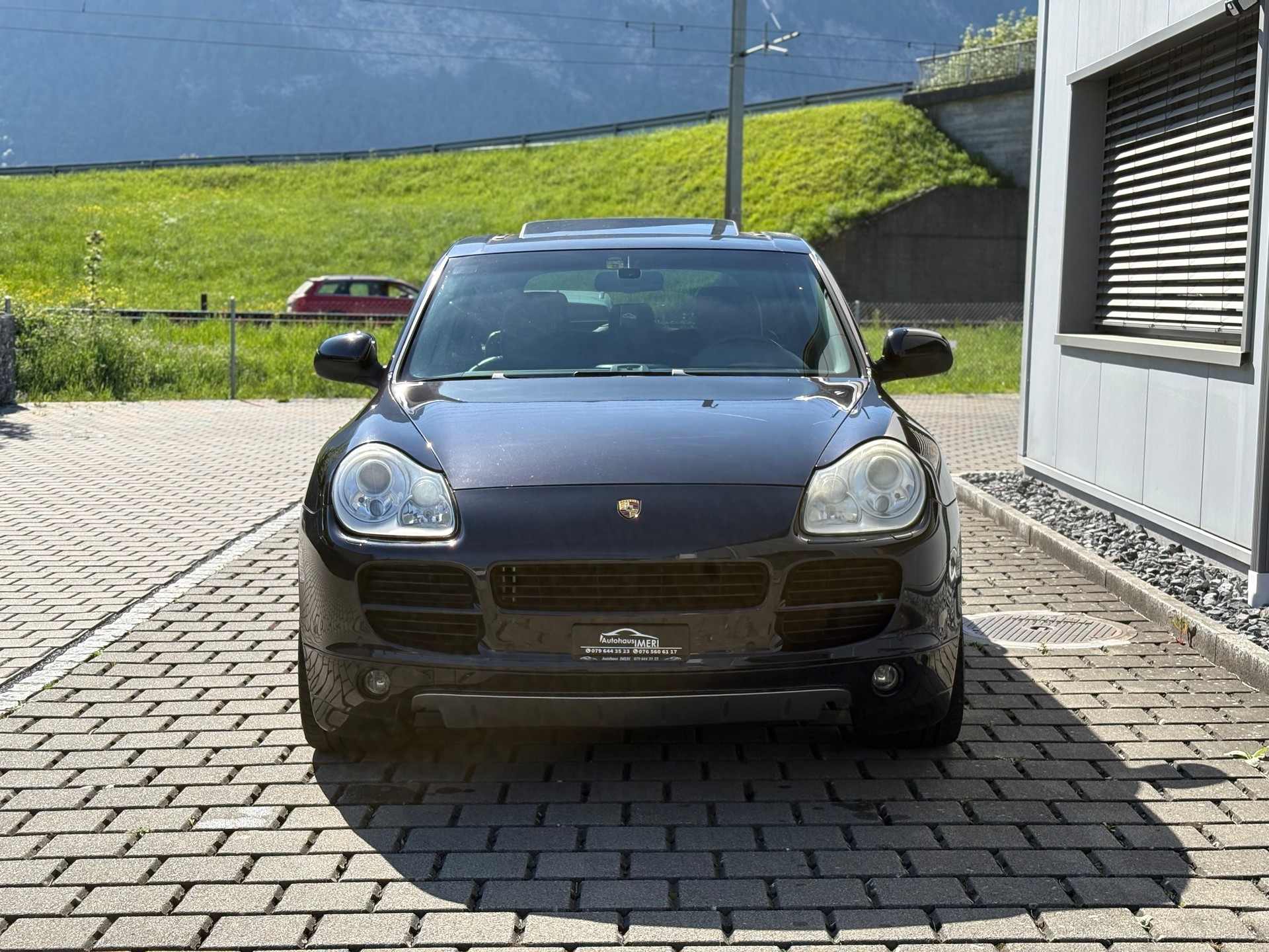 PORSCHE Cayenne S-image-2