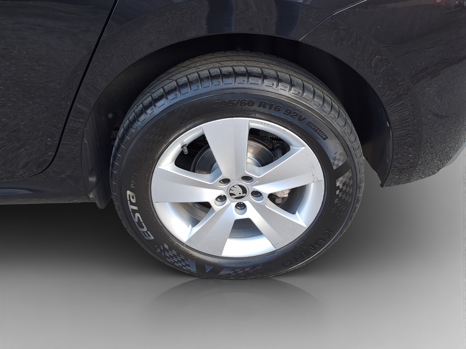 SKODA Kamiq 1.5 TSI Fresh DSG-image-13
