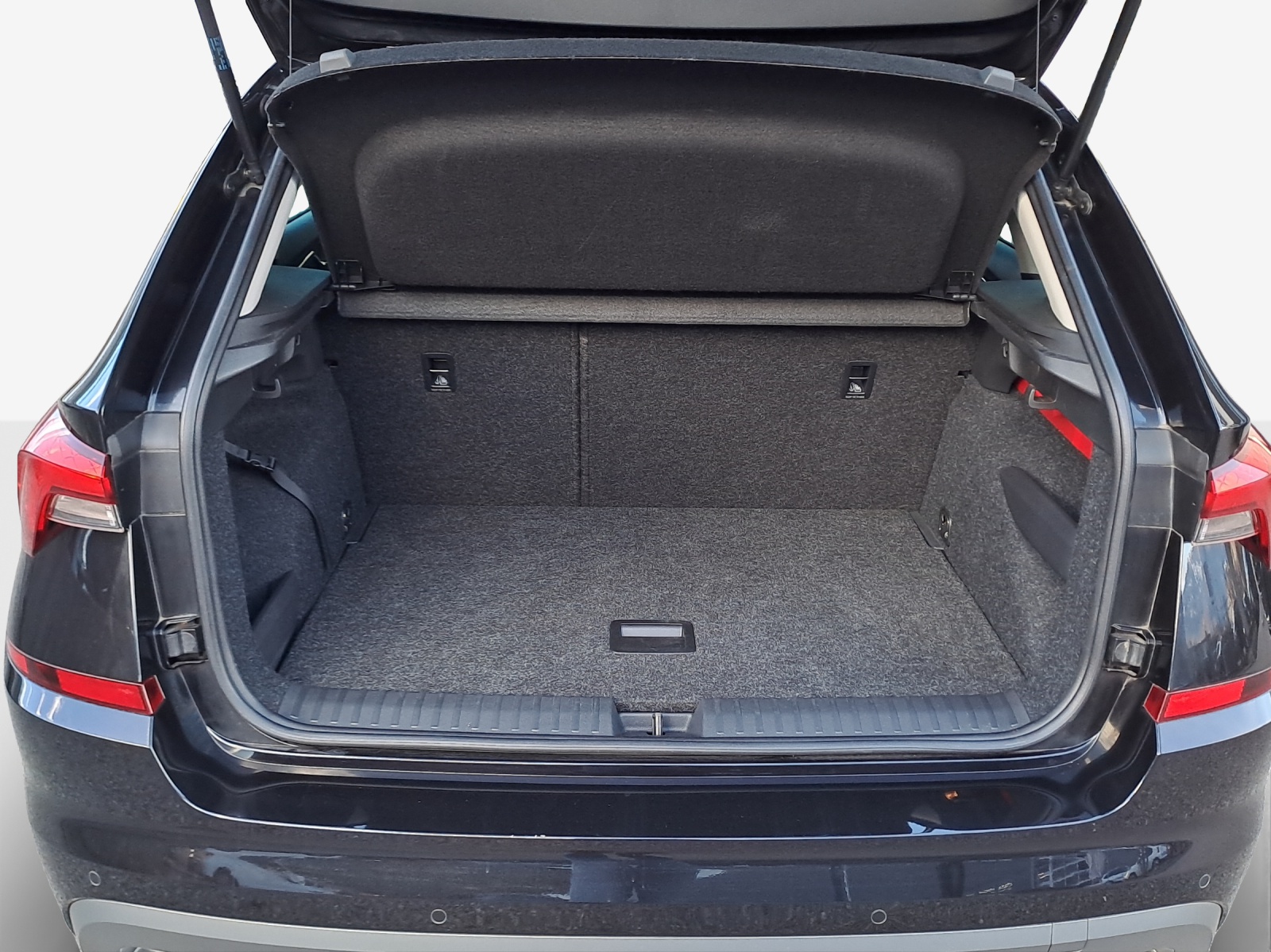 SKODA Kamiq 1.5 TSI Fresh DSG-image-12