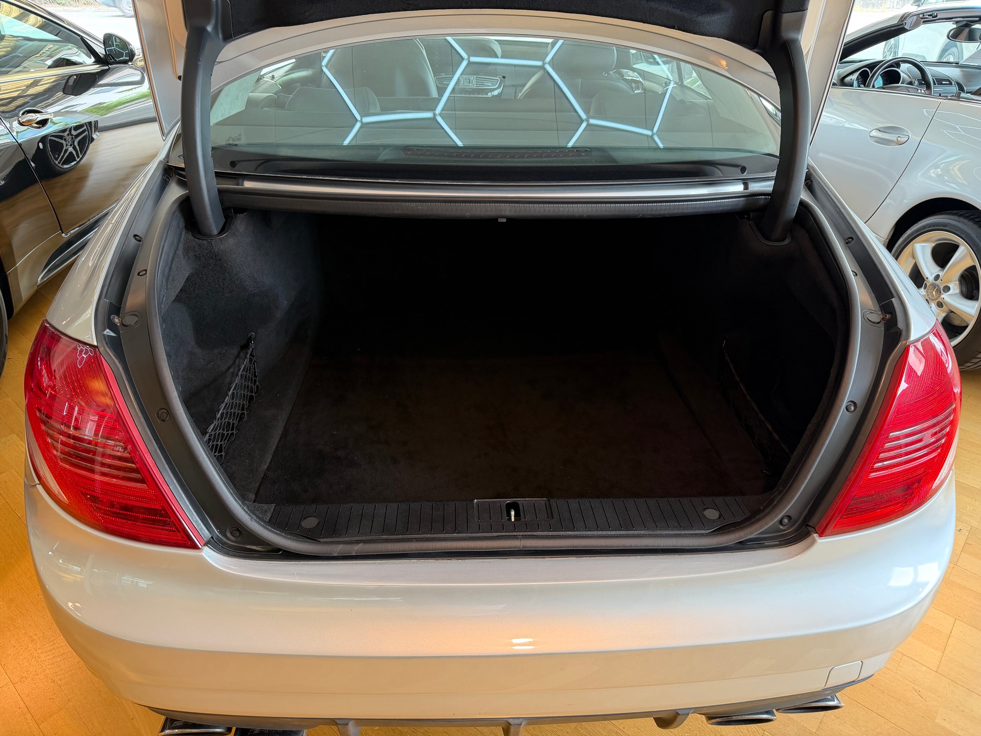 MERCEDES-BENZ CL 63 AMG 7G-Tronic-image-15