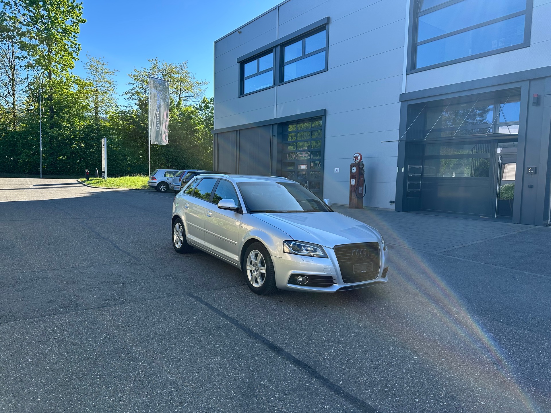 AUDI A3 Sportback 1.8 TFSI S- Line S-tronic-image-2