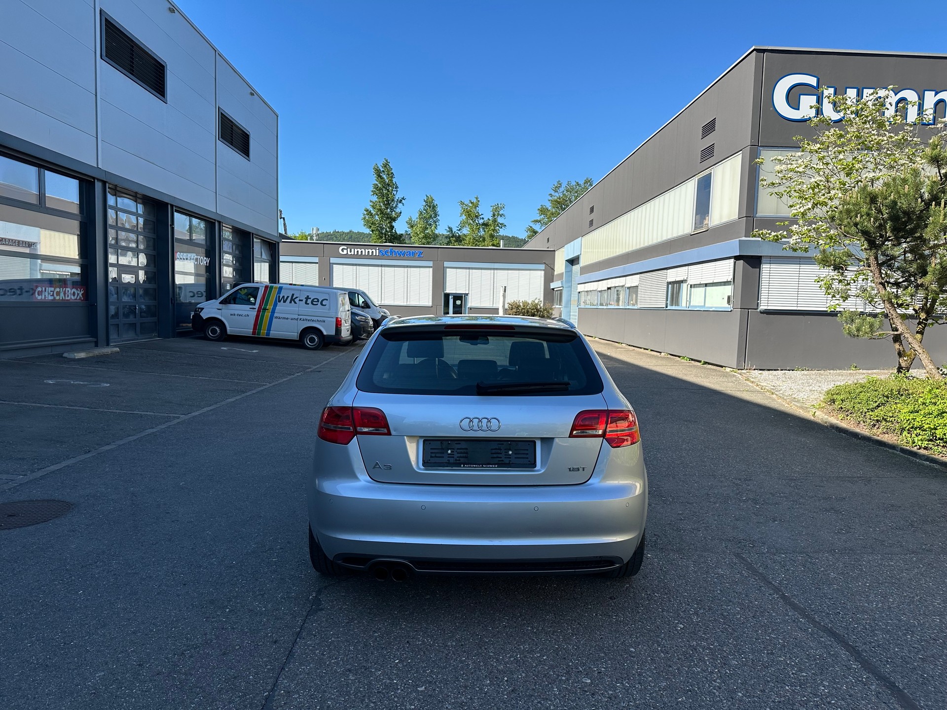 AUDI A3 Sportback 1.8 TFSI S- Line S-tronic-image-8