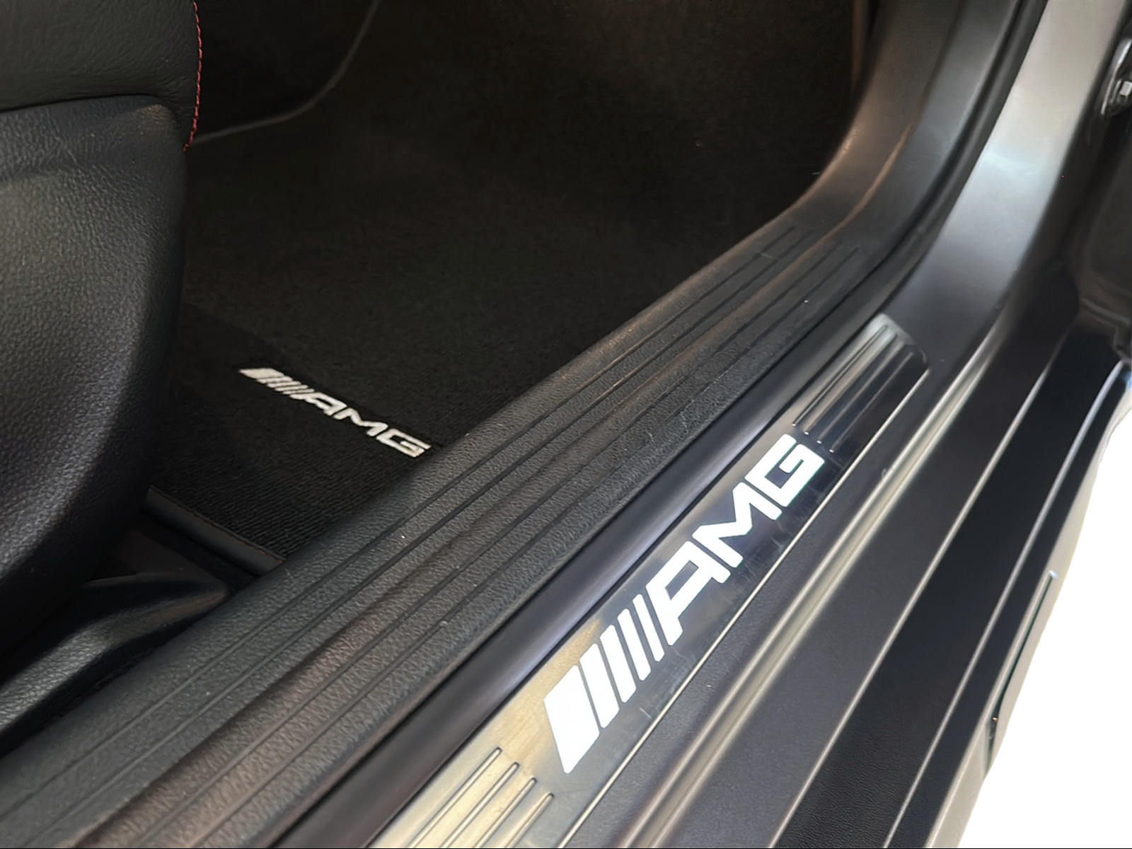 MERCEDES-BENZ GLA 45 AMG 4Matic 7G-DCT-image-25