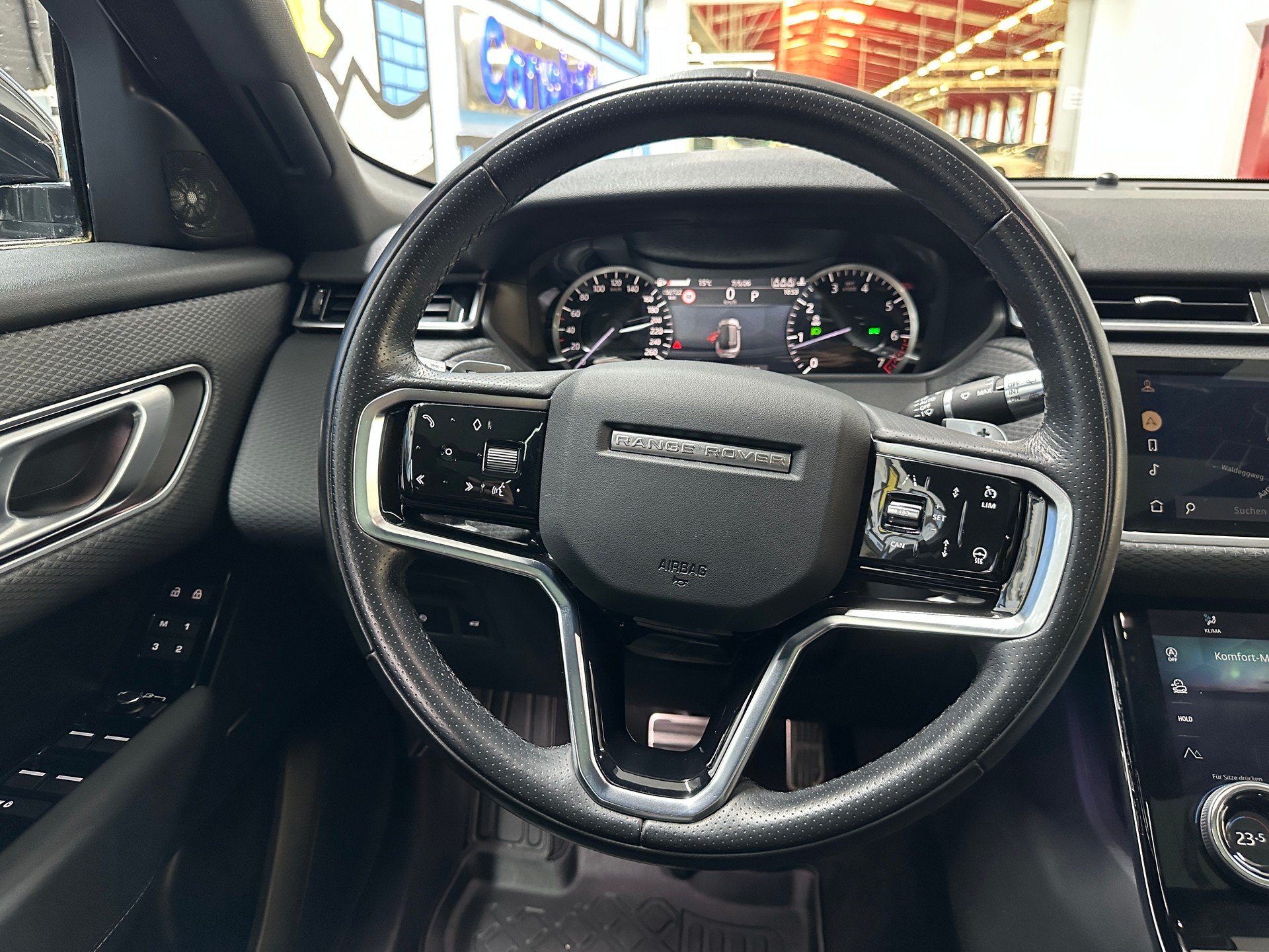 LAND ROVER Range Rover Velar R-Dynamic P 250 SE Automatic-image-10