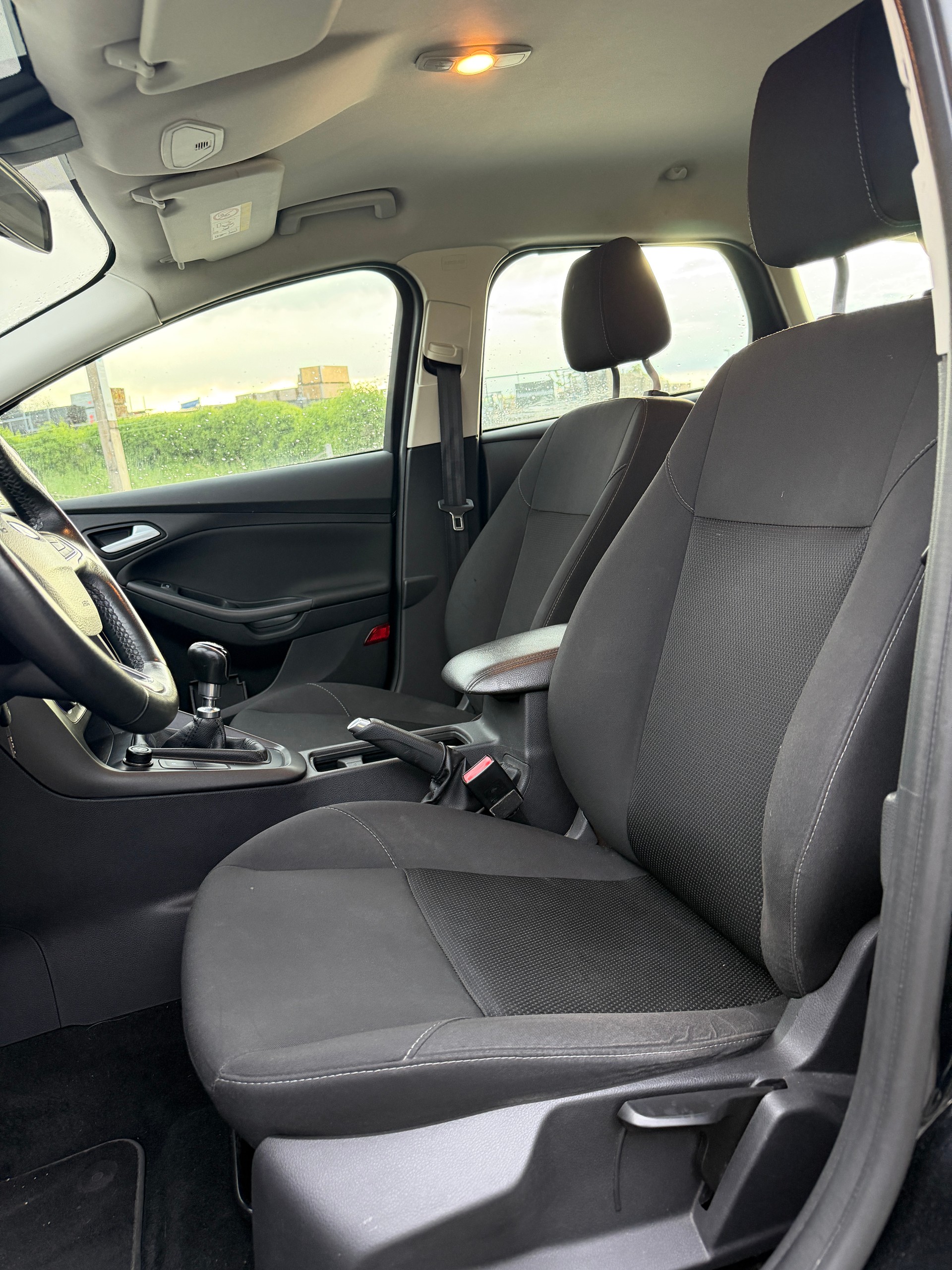 FORD Focus 1.0 SCTi Trend-image-8