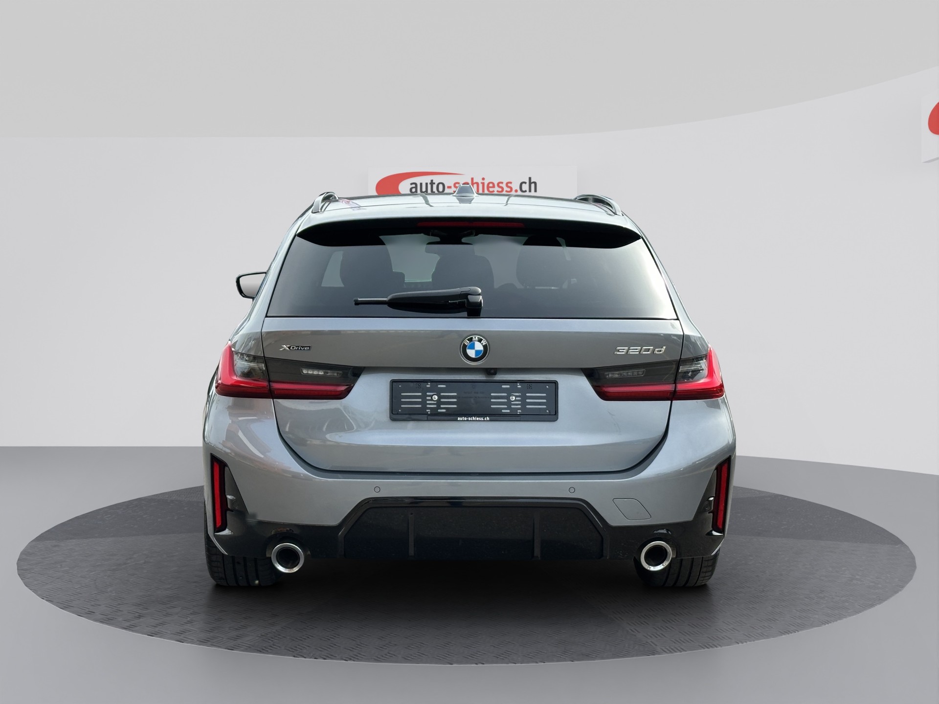 BMW 320d xDrive 48V Touring M Sport Steptronic-image-3