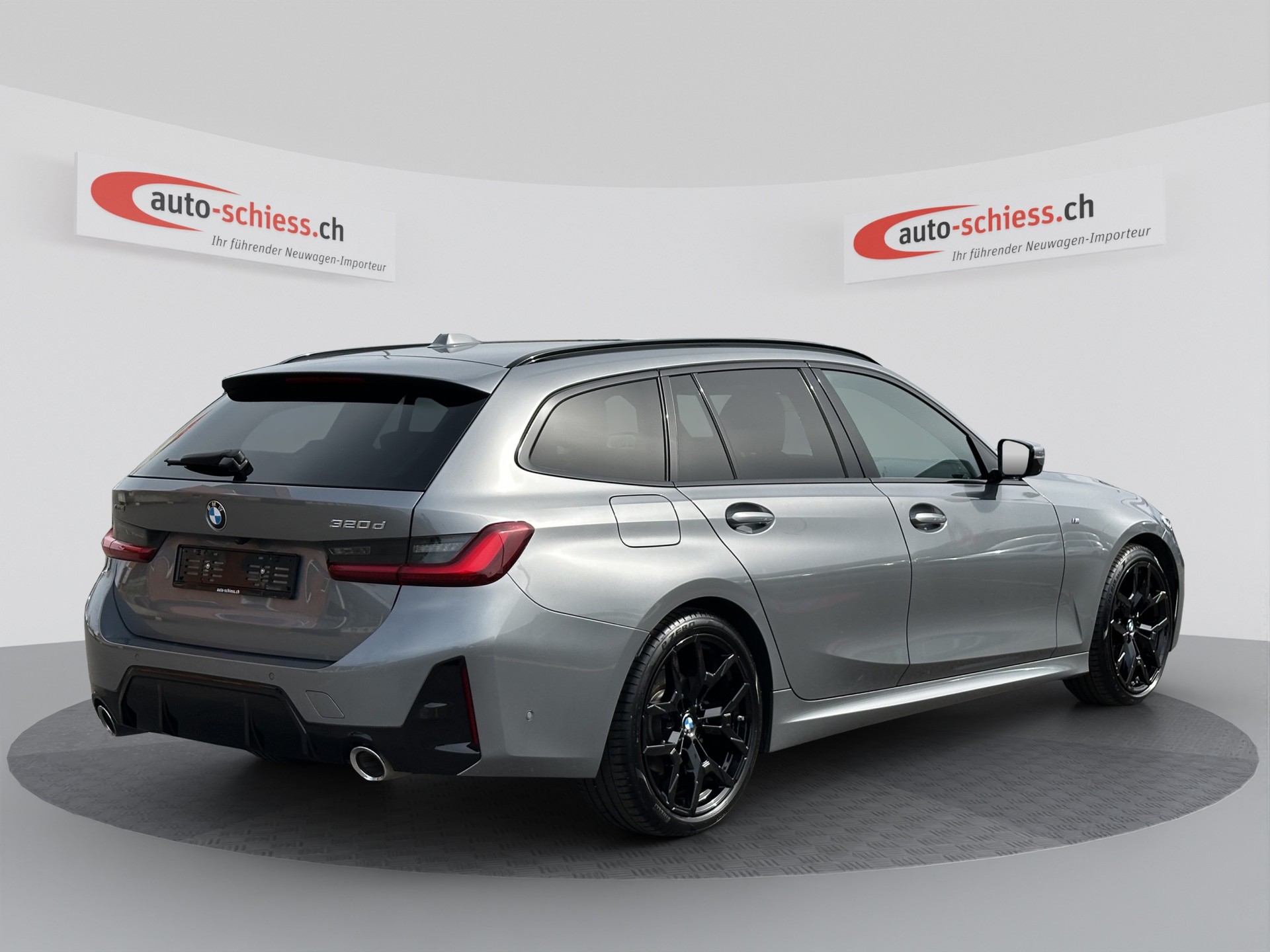 BMW 320d xDrive 48V Touring M Sport Steptronic-image-4