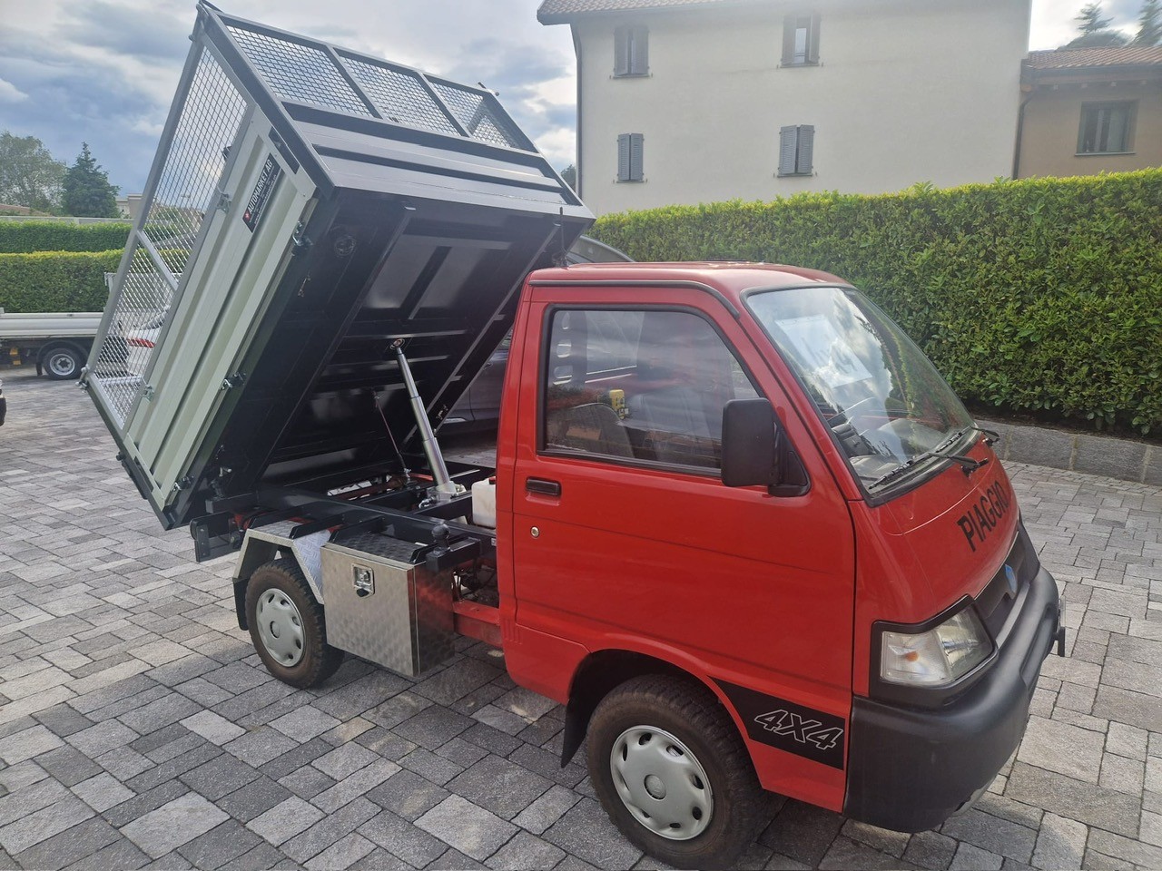 PIAGGIO Porter 1.3-16 4x4 - EX. Veicolo Esercito CH con SOLO KM. 3400 - PARI AL NUOVO !! - Ponte Ribaltabile 3 Lati "NUOVO"-image-3