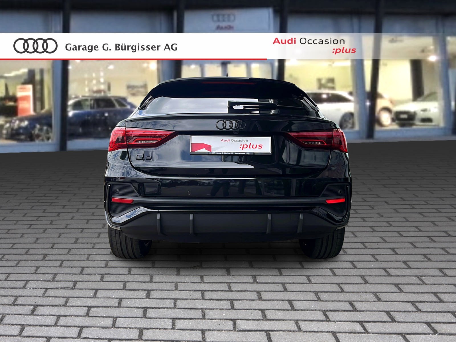 AUDI Q3 Sportback 45 TFSI e S line Attraction S-tronic Mythosschwarz Metallic-image-4