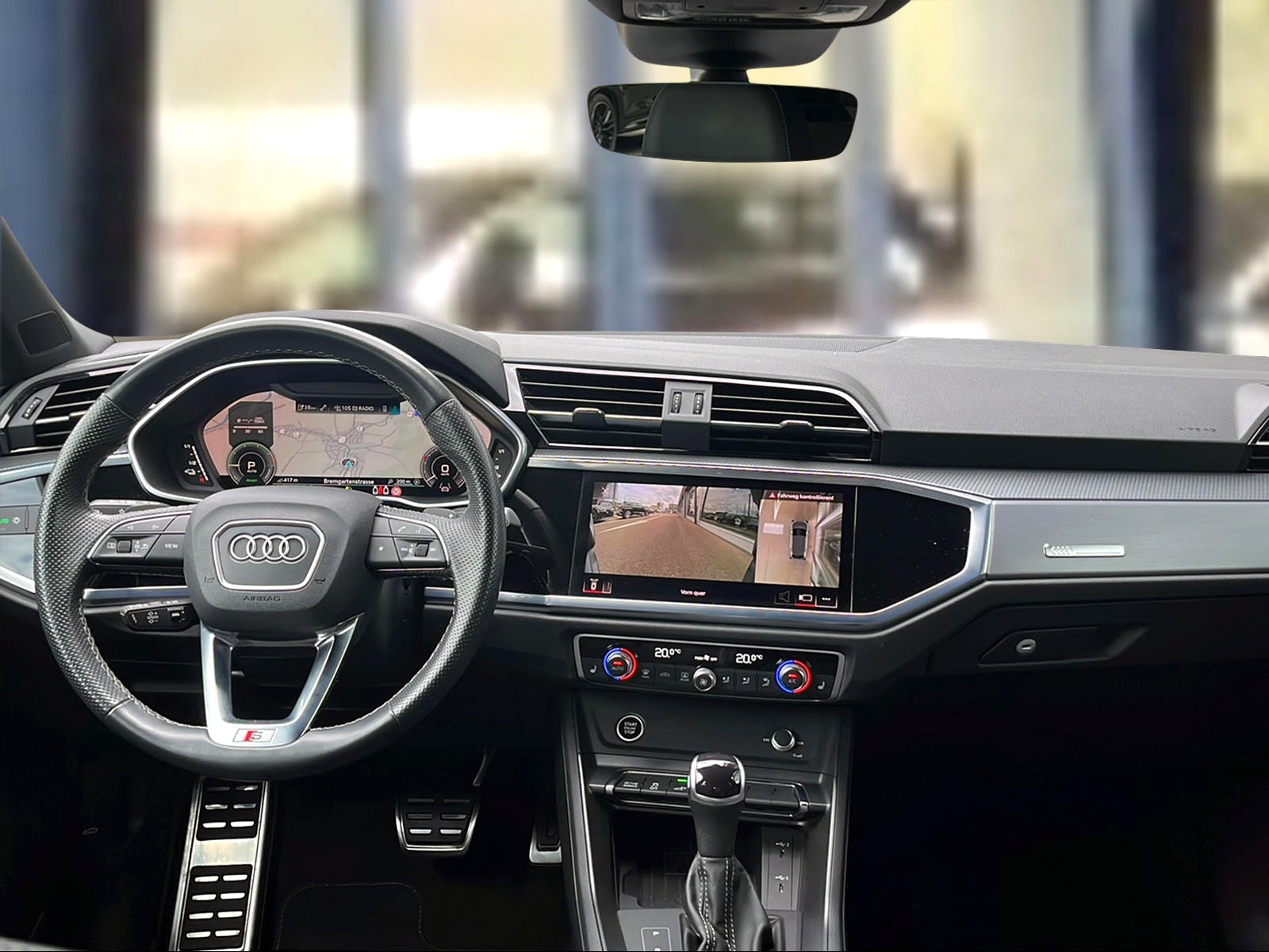 AUDI Q3 Sportback 45 TFSI e S line Attraction S-tronic Mythosschwarz Metallic-image-6