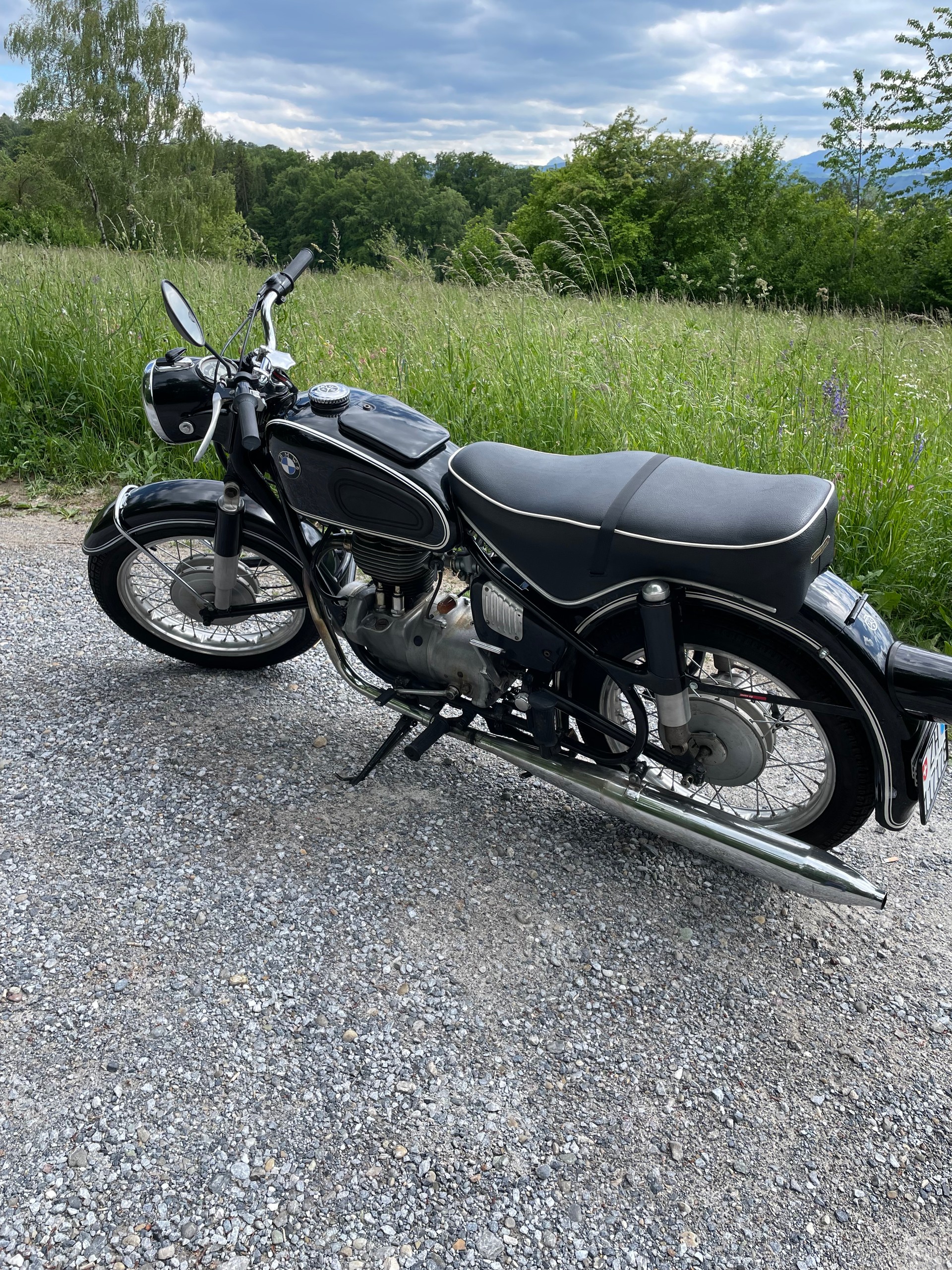 BMW R26