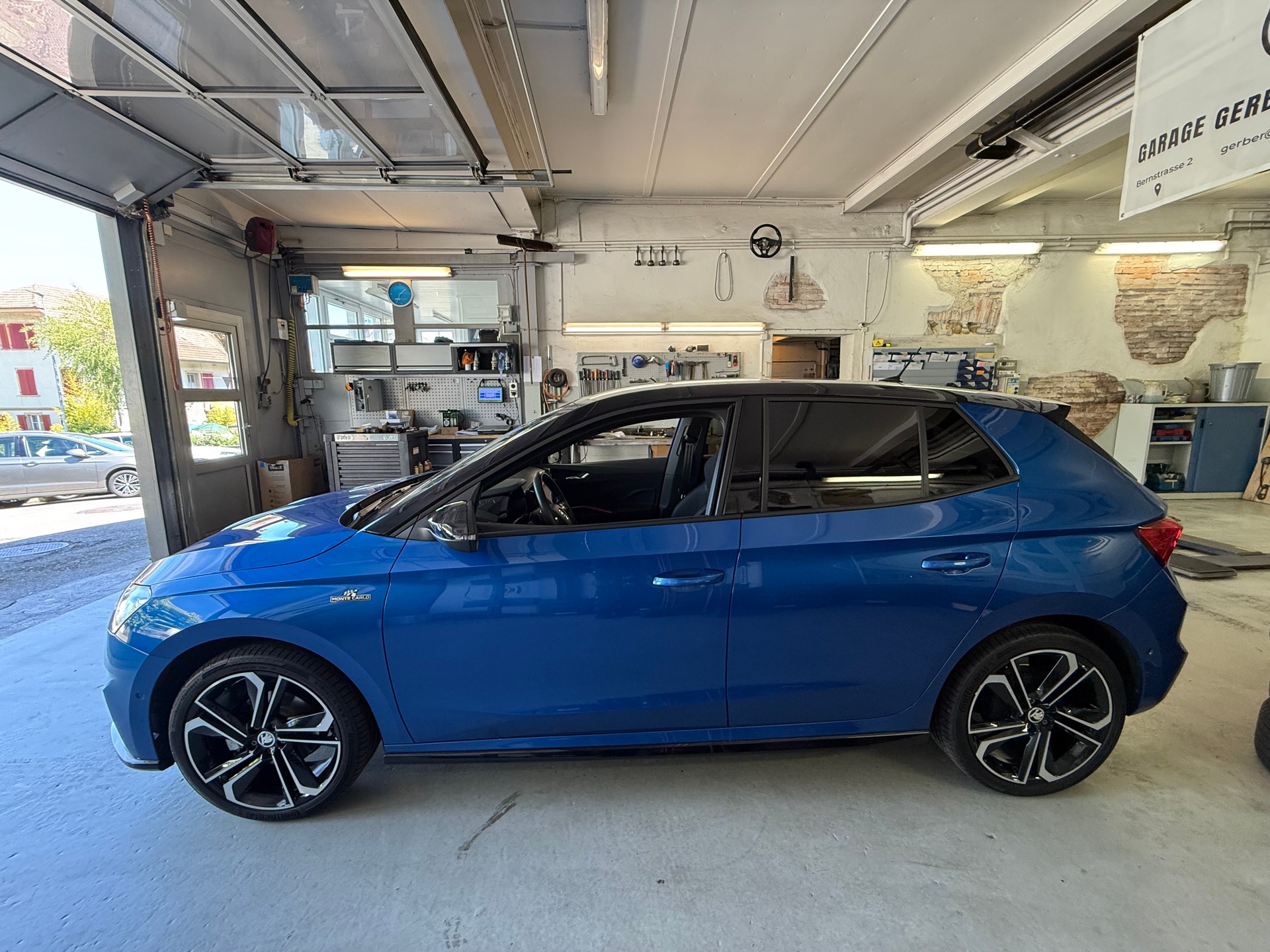 SKODA Fabia 1.0 TSI Monte Carlo DSG-image-2
